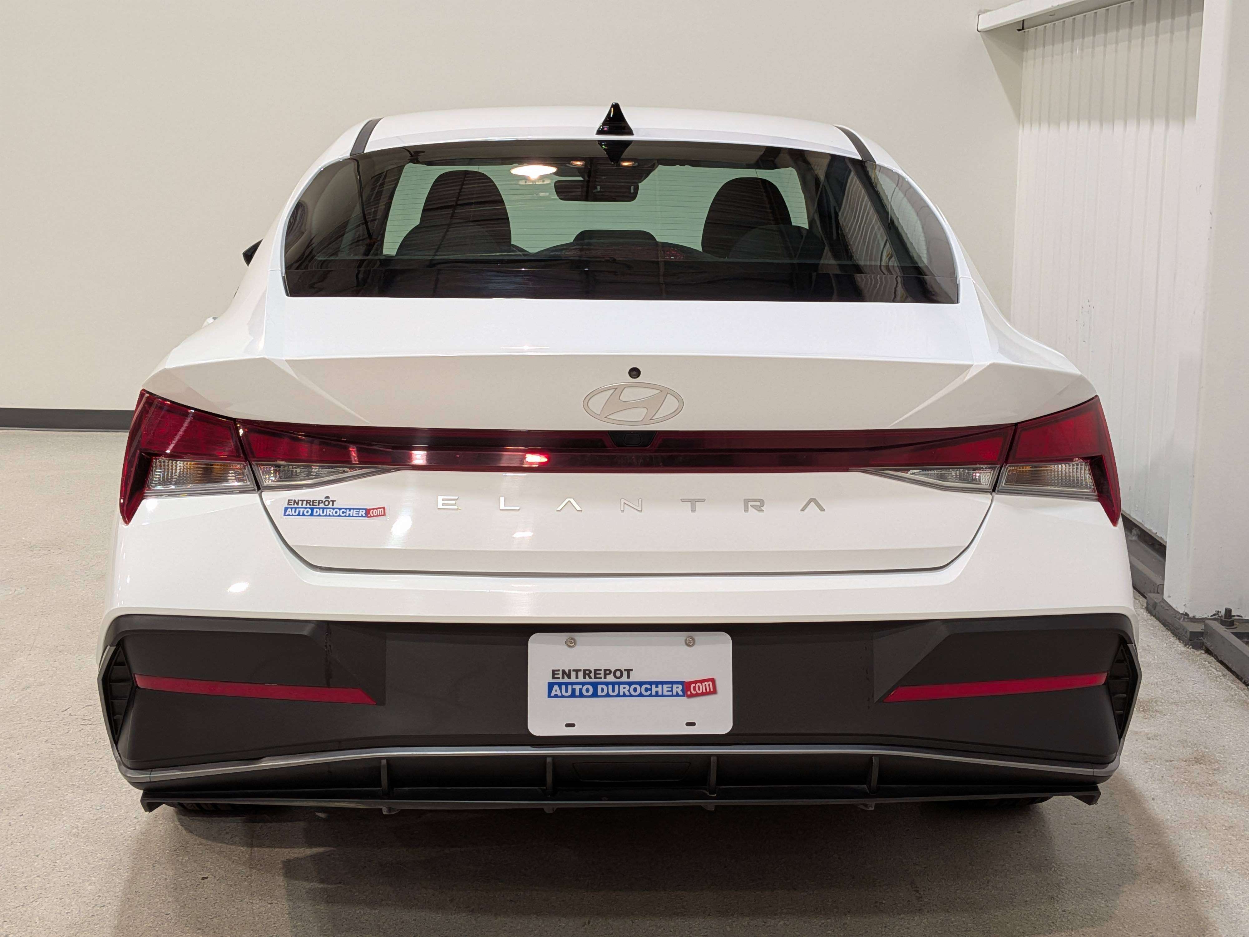 Hyundai Elantra 2025