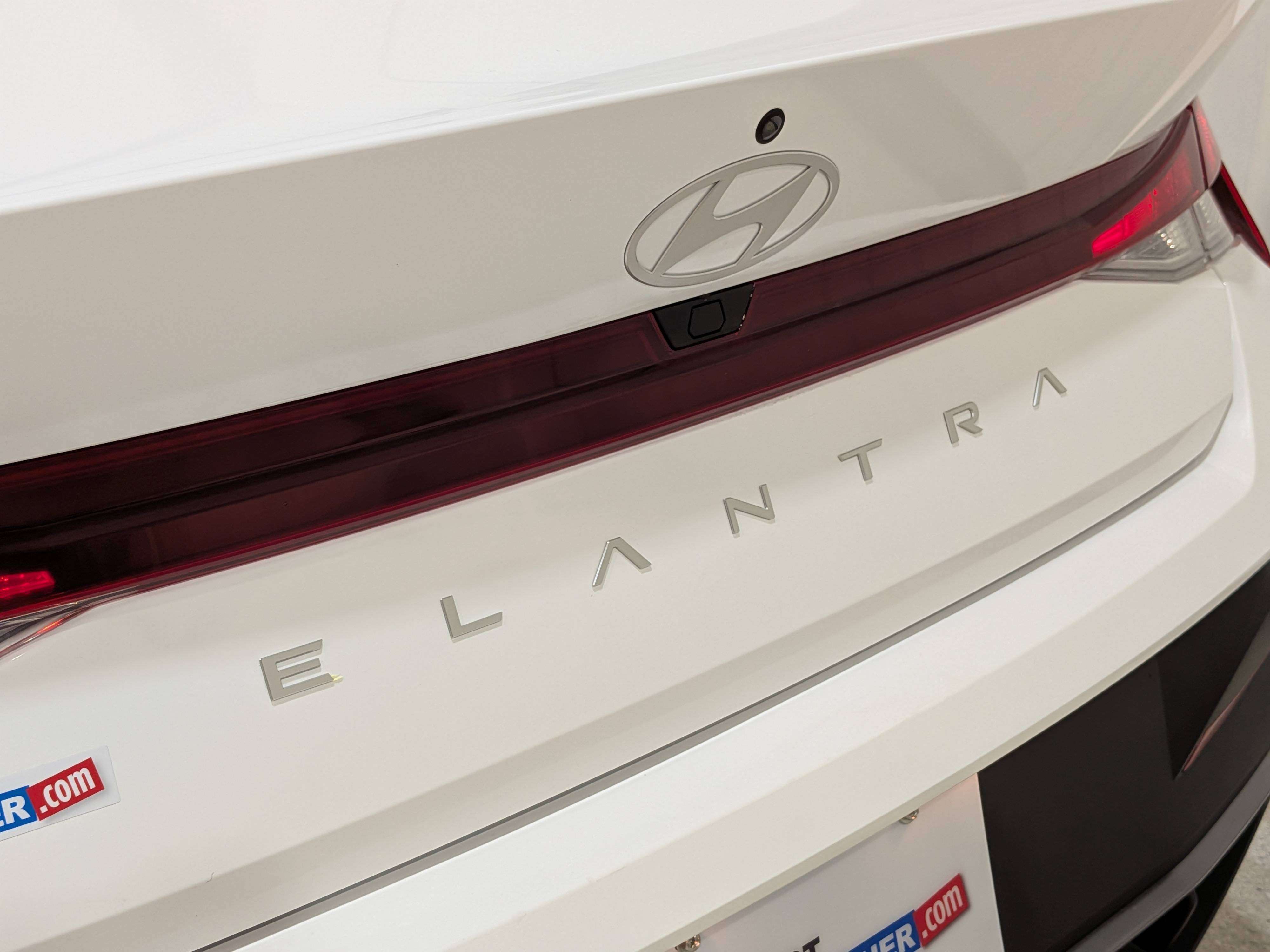 Hyundai Elantra 2025