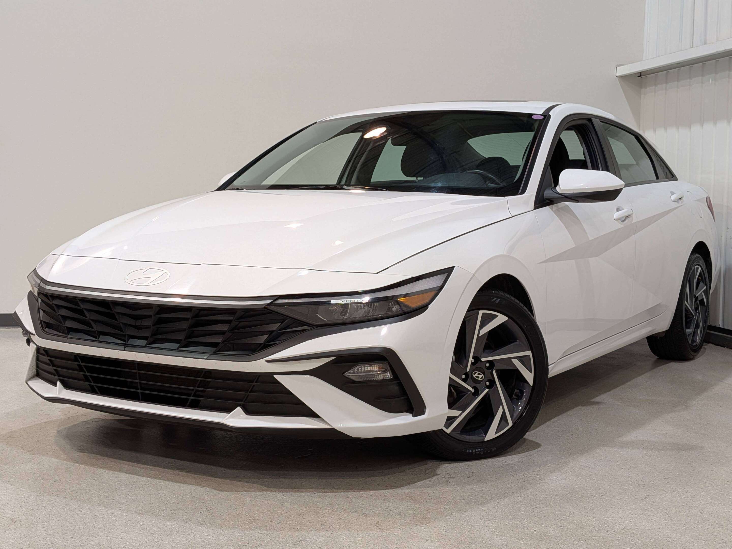 Hyundai Elantra 2025