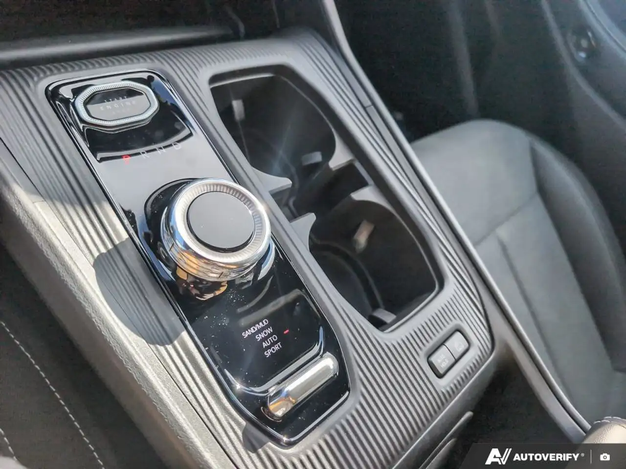 Jeep Cherokee снимка Jeep Cherokee