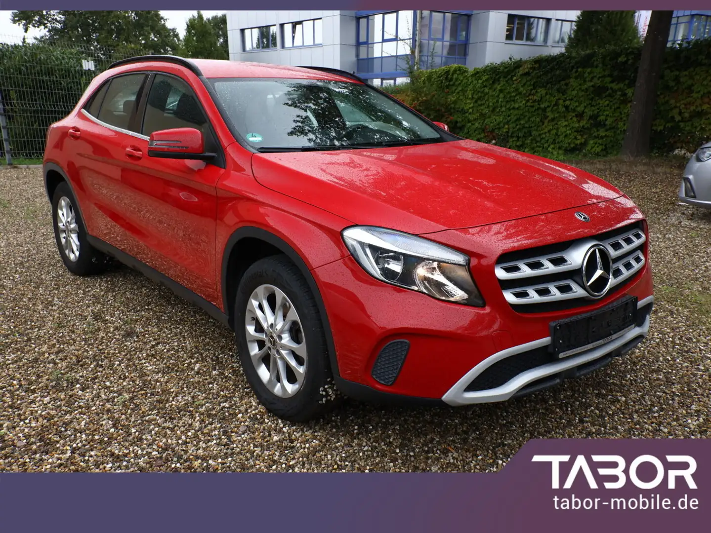 Mercedes-Benz GLA 200 200 DCT Style Klimaaut. Temp 17 Rot - 2