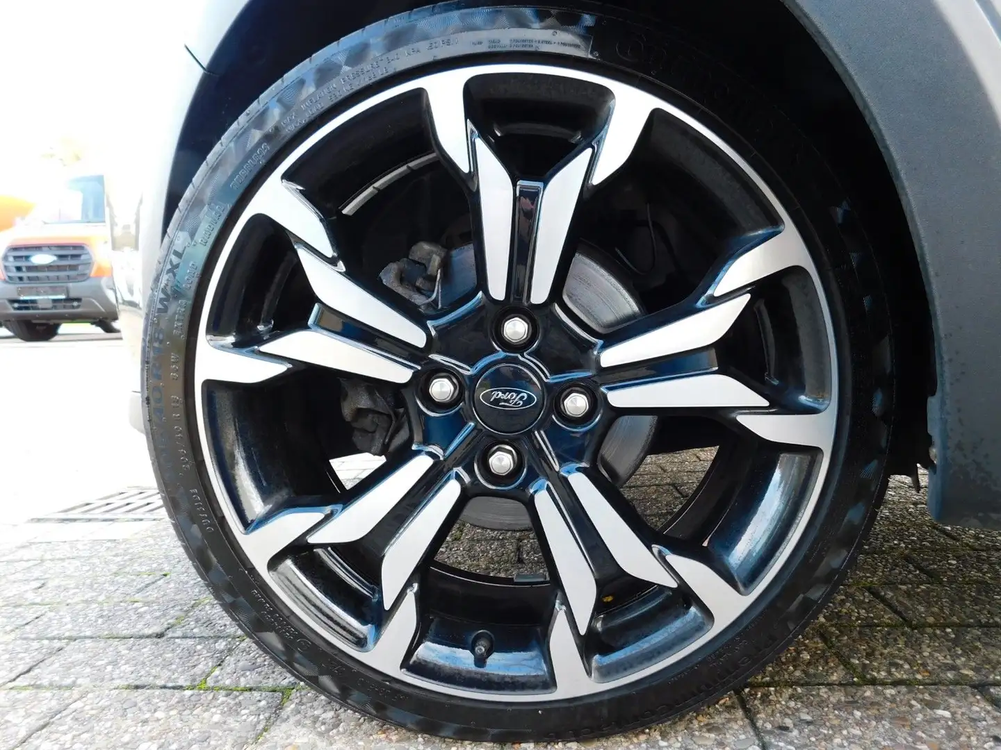 Ford Fiesta FIESTA ACTIVE --X-- MHEV+Navi+LED´+iACC+18"+WinP Grau - 2