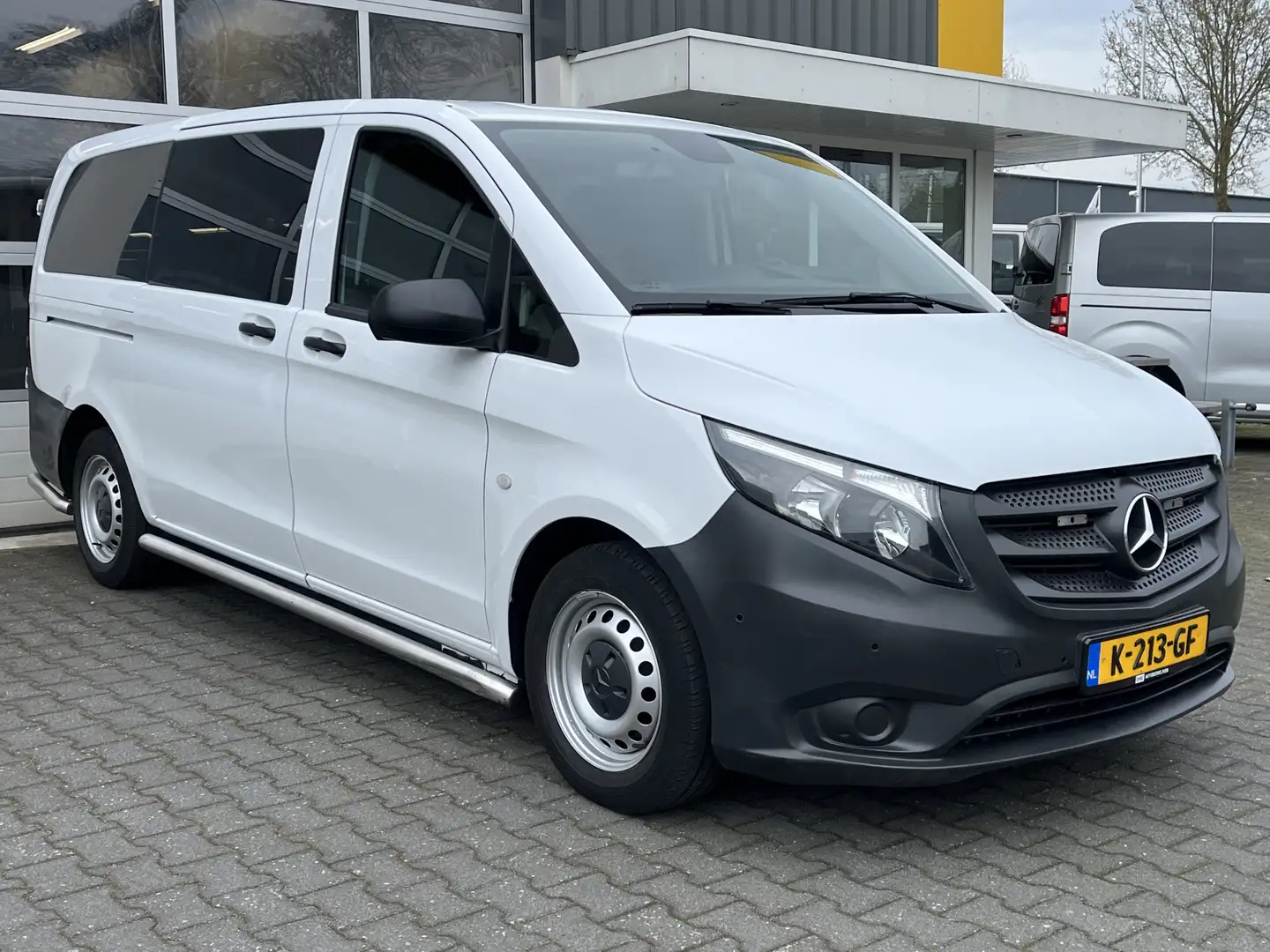 Mercedes-Benz Vito Tourer 8-persoons 116 CDI Pro Lang Airco Cruise co Wit - 1