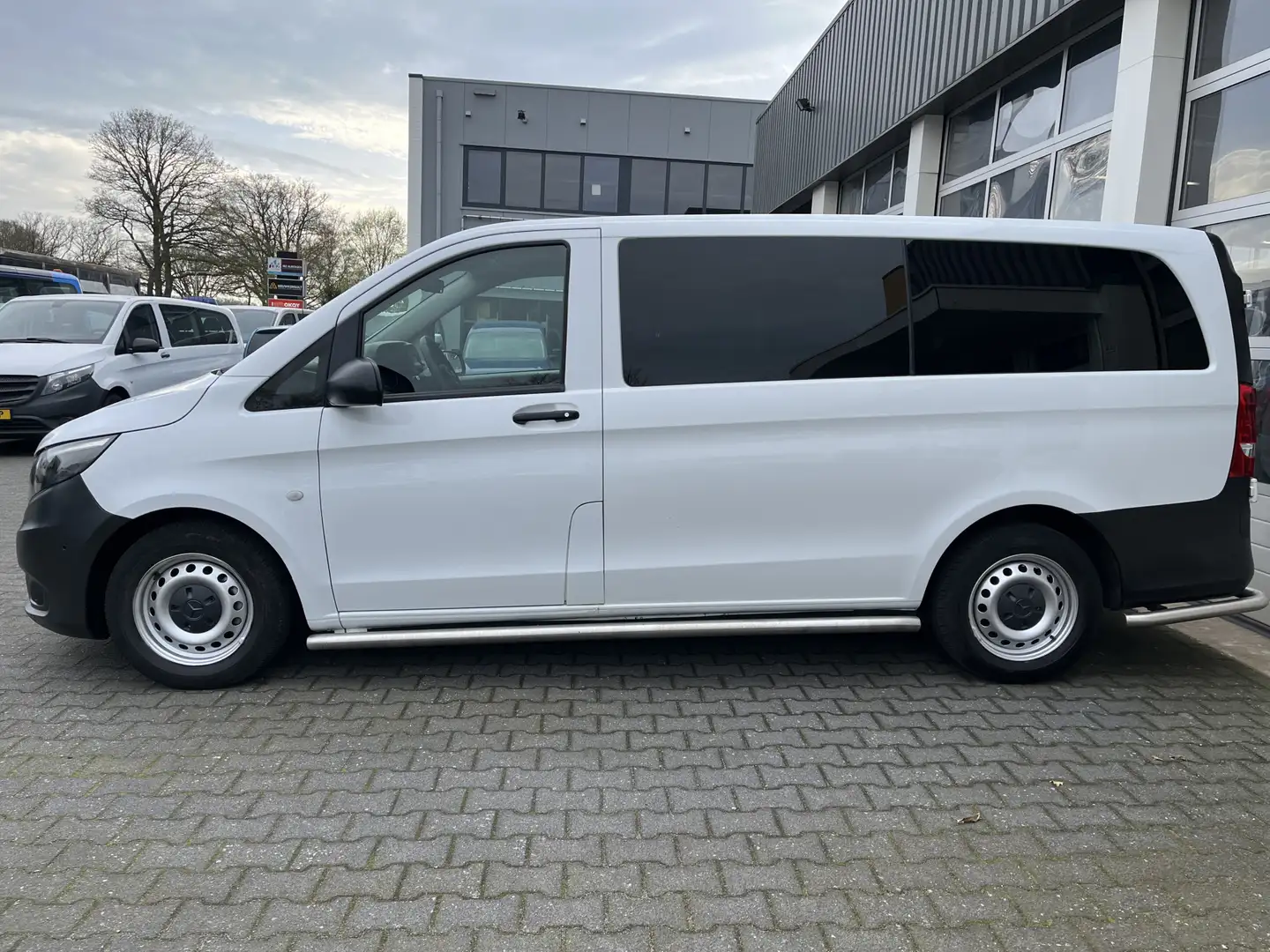 Mercedes-Benz Vito Tourer 8-persoons 116 CDI Pro Lang Airco Cruise co Wit - 2