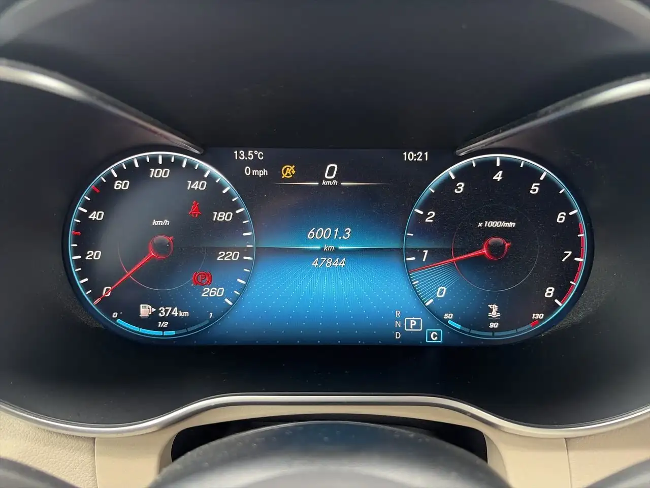 Mercedes-Benz GLC снимка Mercedes-Benz GLC