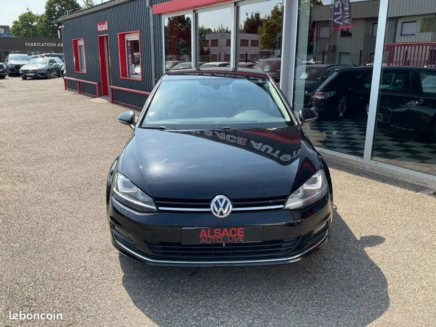 Volkswagen Golf VII 1.2 TSI 110CH BLUEMOTION TECHNOLOGY LOUNGE 5P Schwarz - 2