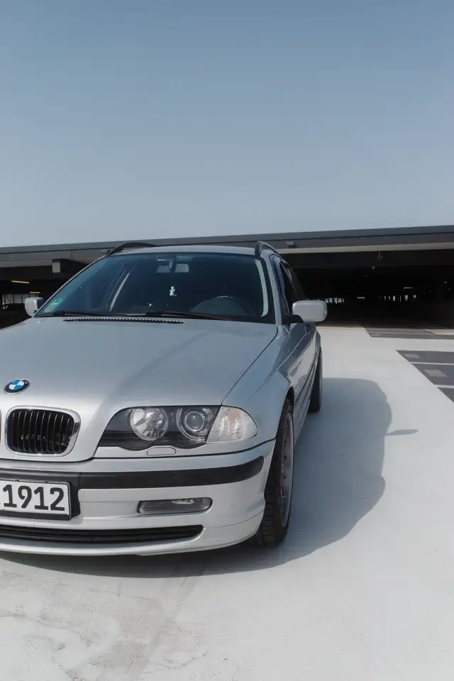 BMW 318 E46 Sports Auspuff / AHK / Xenon, foto 2