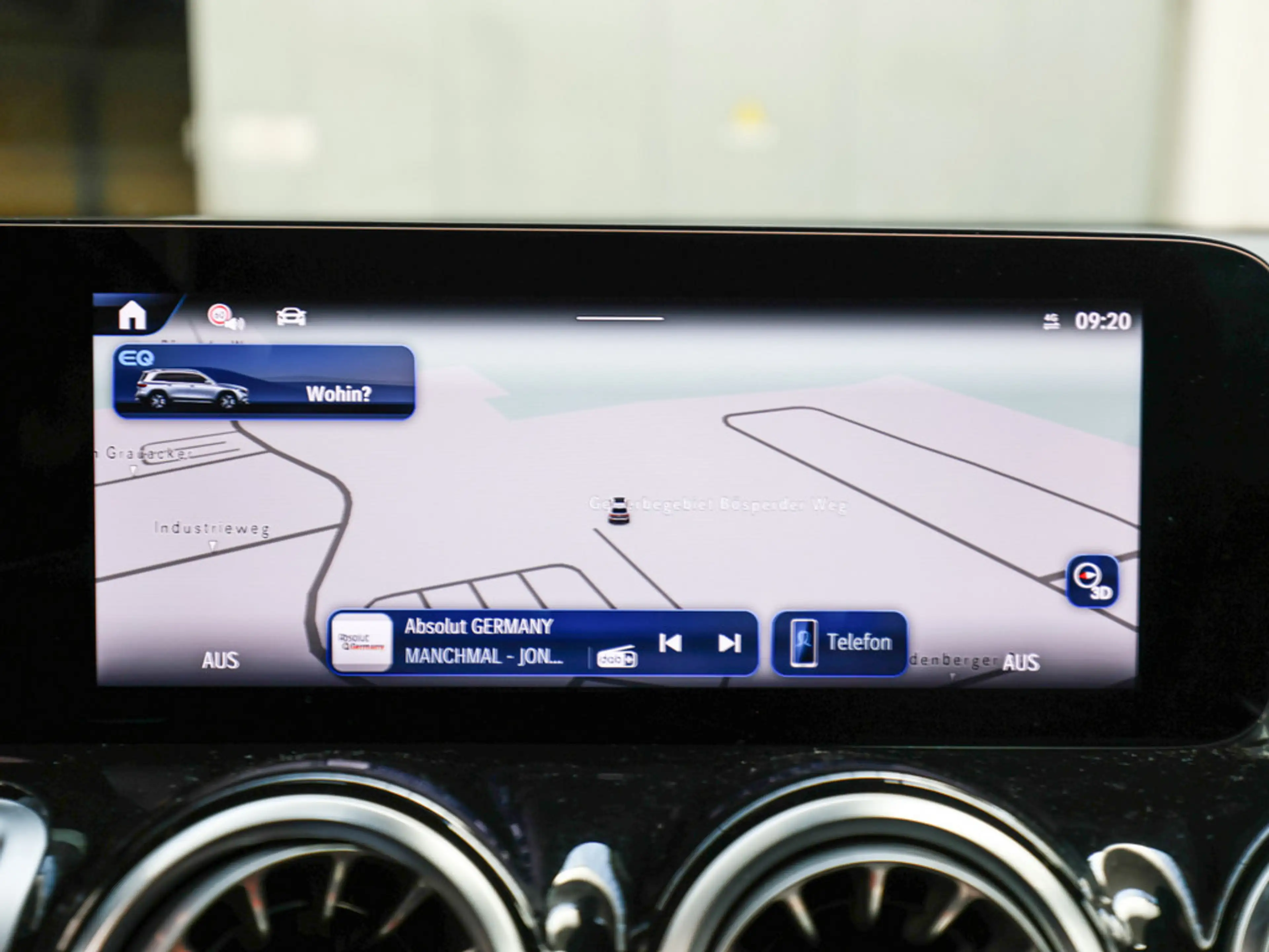 Mercedes-Benz EQB 350 4M AMG Sport Premium 7-Sitzer NIGHT — photo 13