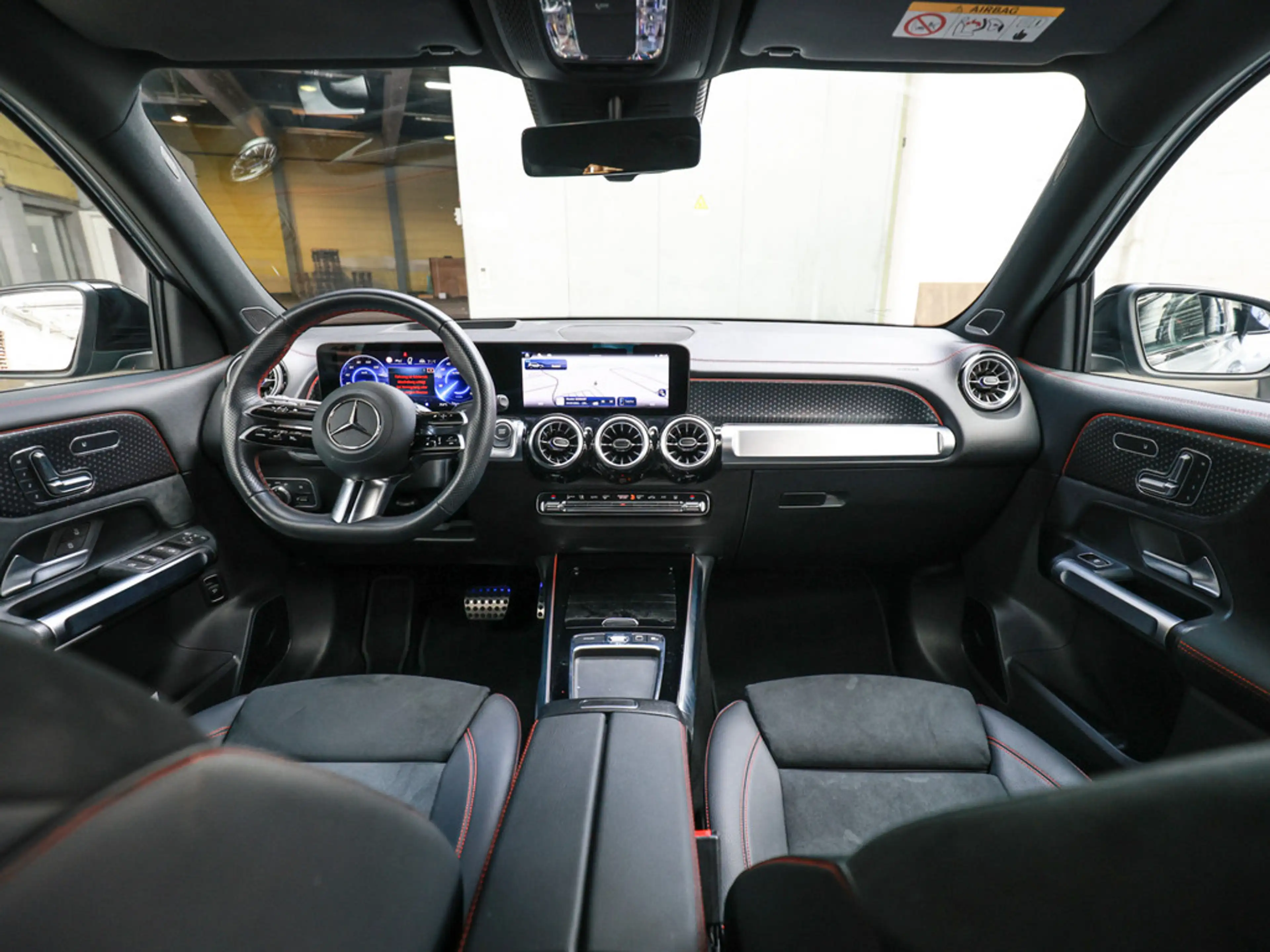 Mercedes-Benz EQB 350 4M AMG Sport Premium 7-Sitzer NIGHT — photo 10