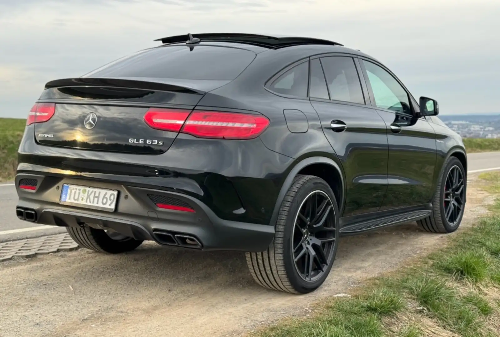 Mercedes-Benz GLE 63 AMG Coupe S 4Matic Speedshift 7G-TRONIC Schwarz - 2