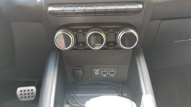 Renault Captur view 13