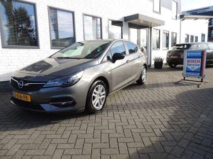 Opel Astra 110 PK  EDITION Led  Winterpack Zeer fraaie comple