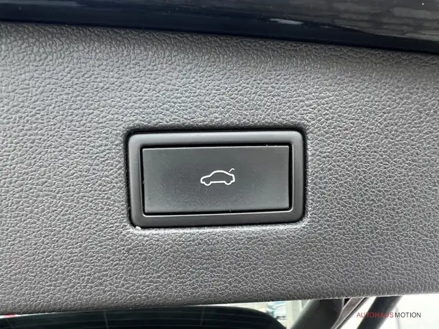 Volkswagen Tiguan Allspace view 15