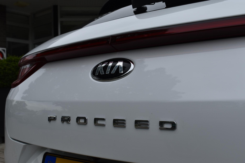 Kia ProCeed / pro_cee'd 1.6 T-GDi GT | PANORAMADAK | DEALERONDERHOUDEN | J — photo 15