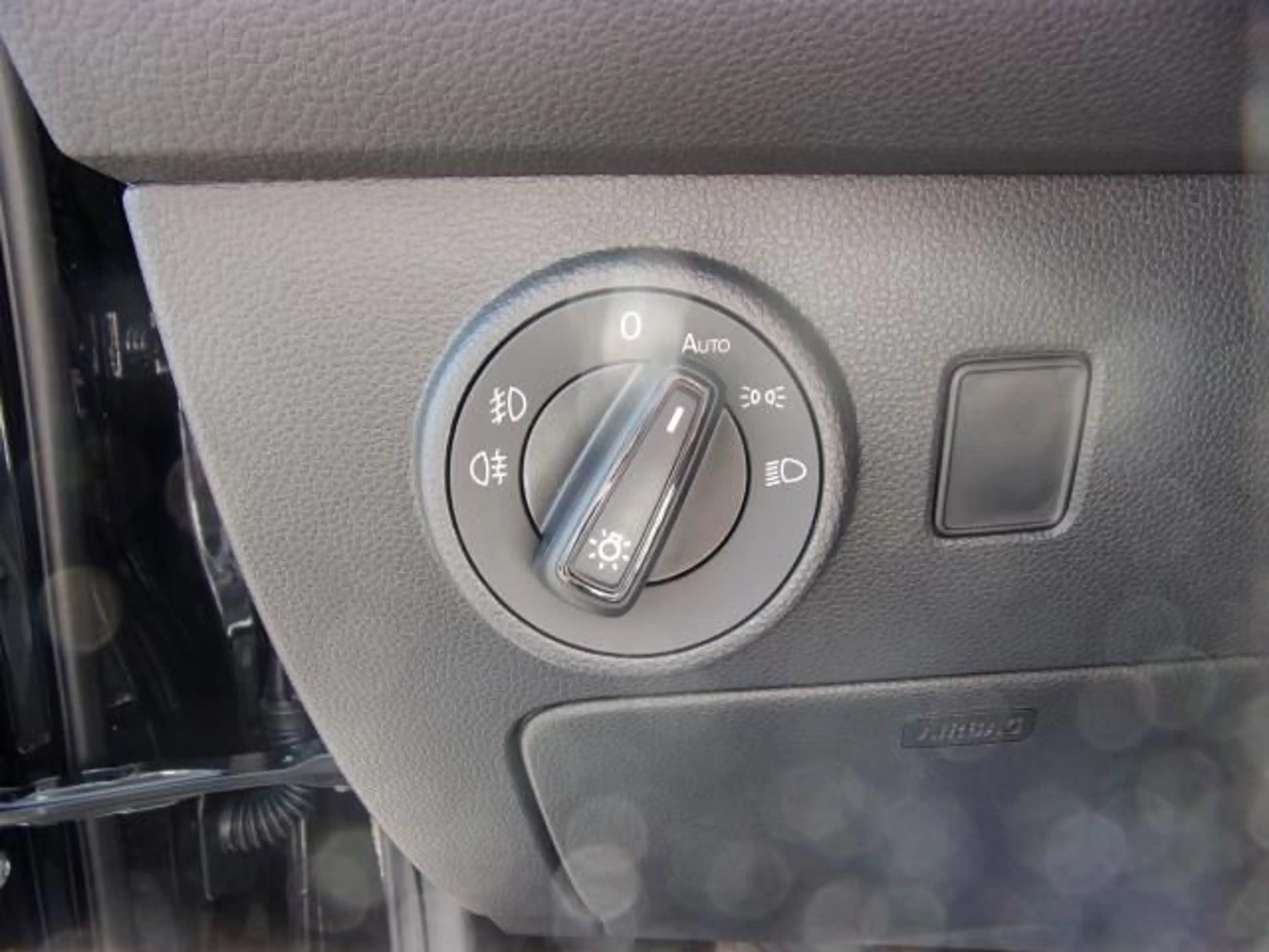 SEAT Ateca ATECA ROAD EDITION 1.5 TSI DSG NAVI PARKLENKASS. — photo 14