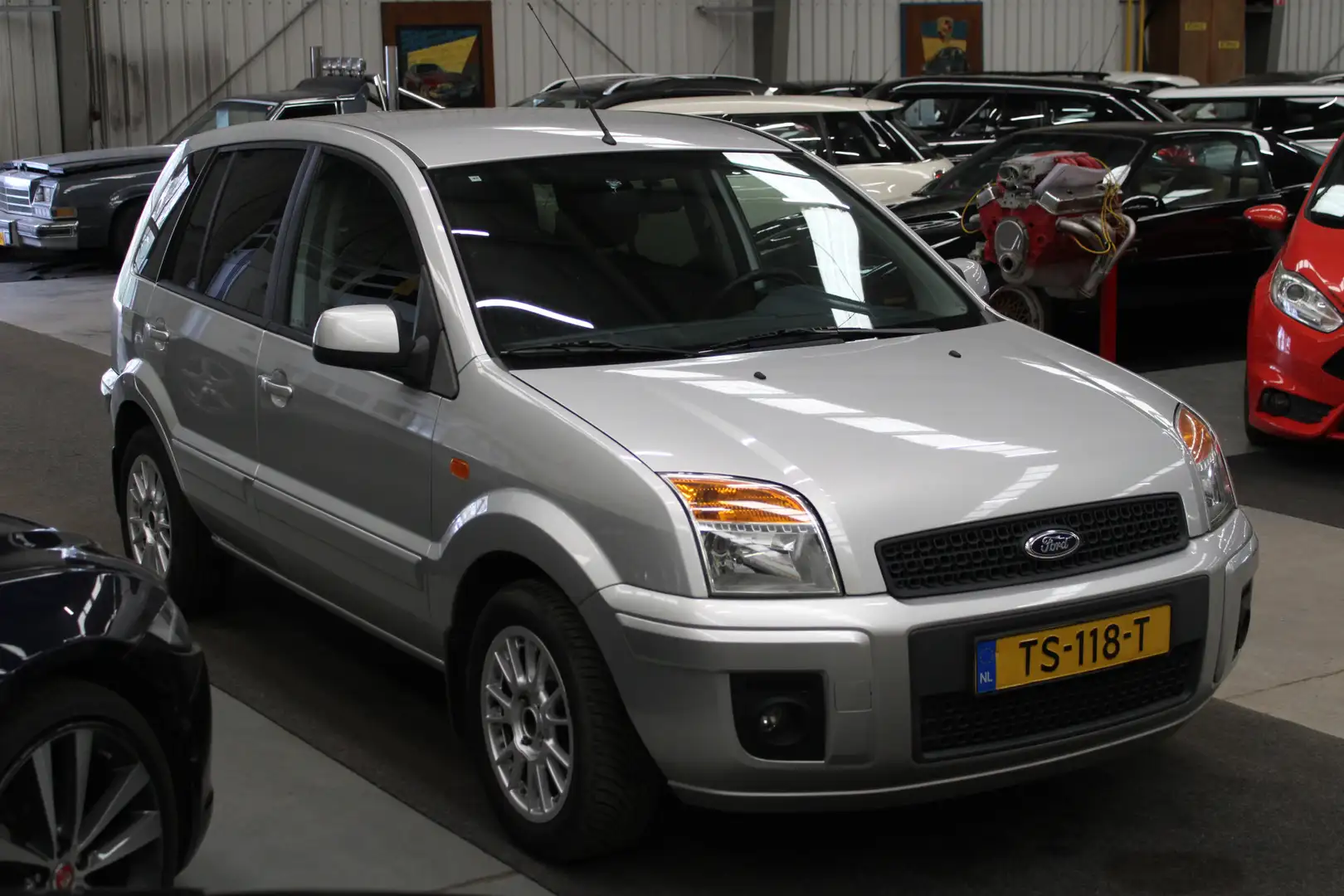 Ford Fusion 1.4-16V Style Airco, Trekhaak, Stuurbekrachtiging Šedá - 2