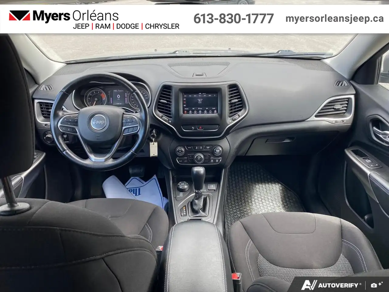 Jeep Cherokee снимка Jeep Cherokee