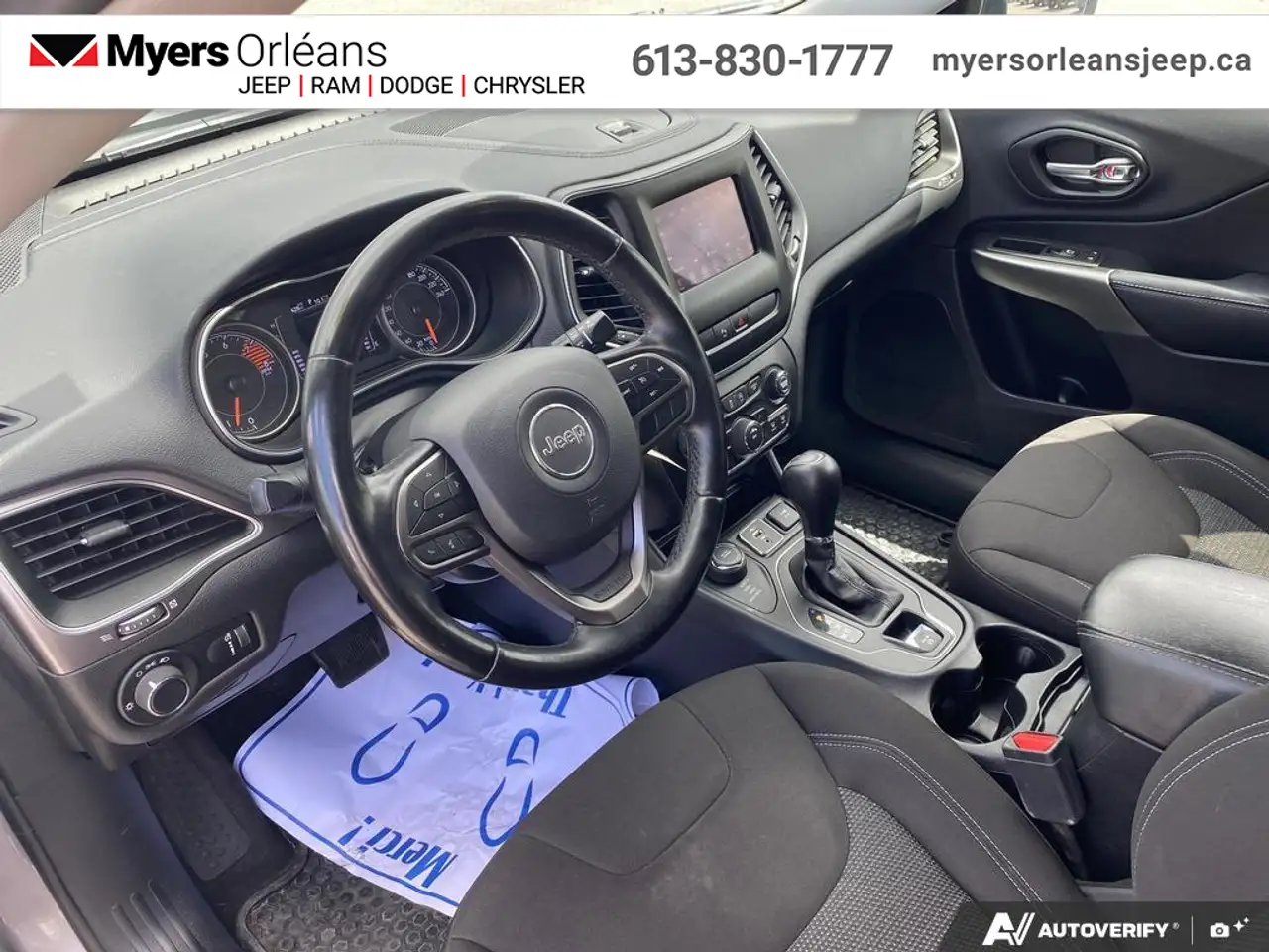 Jeep Cherokee снимка Jeep Cherokee