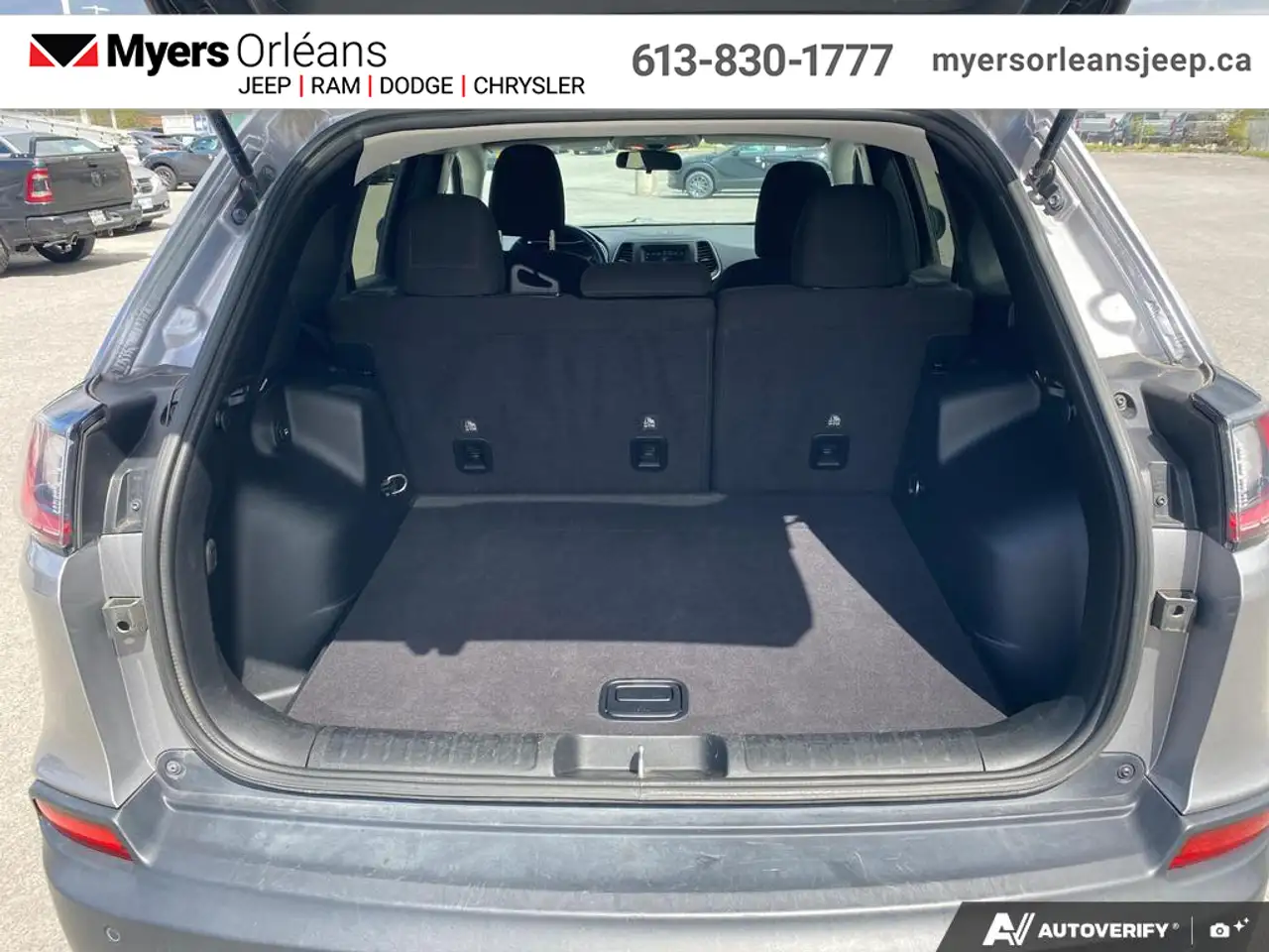 Jeep Cherokee снимка Jeep Cherokee