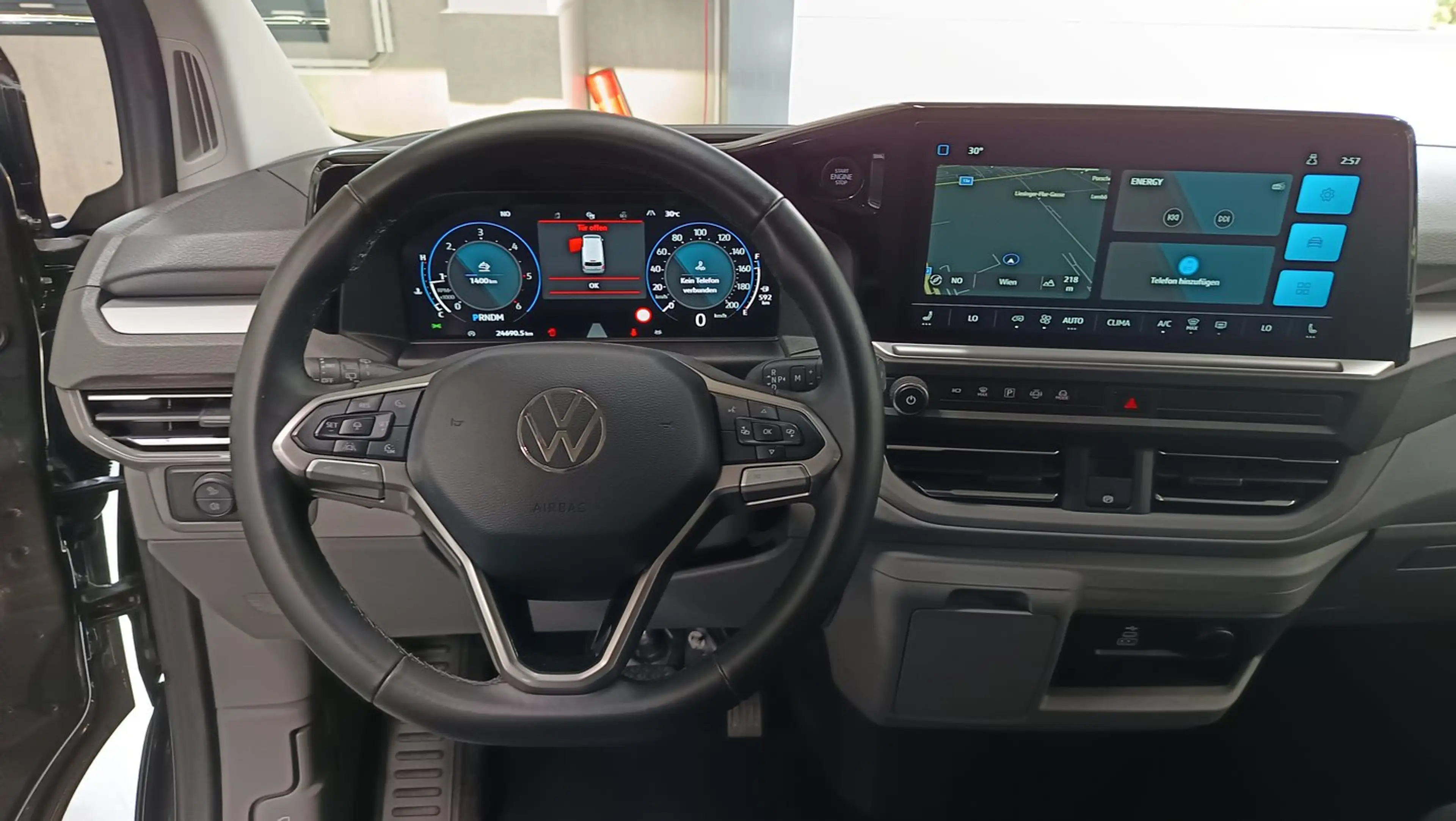 Volkswagen T7 Caravelle VW T7 Caravelle Life LR TDI 4MOTION — photo 15