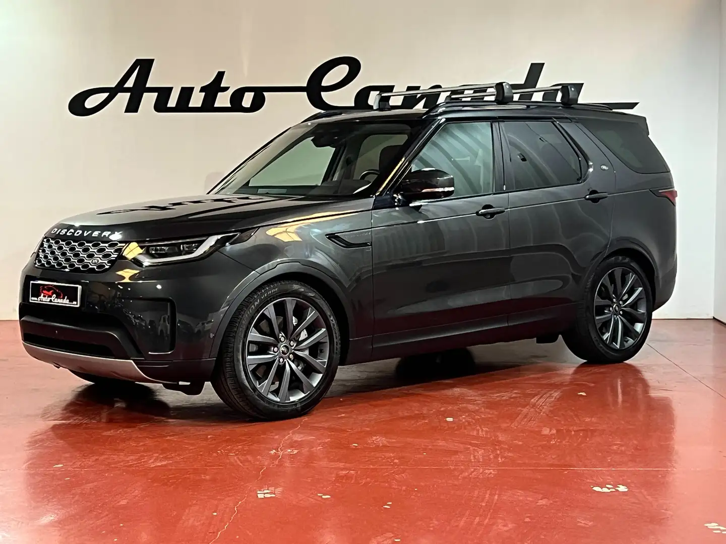 Land Rover Discovery 3.0D I6 249 PS Dynamic HSE AWD Auto Zwart - 1