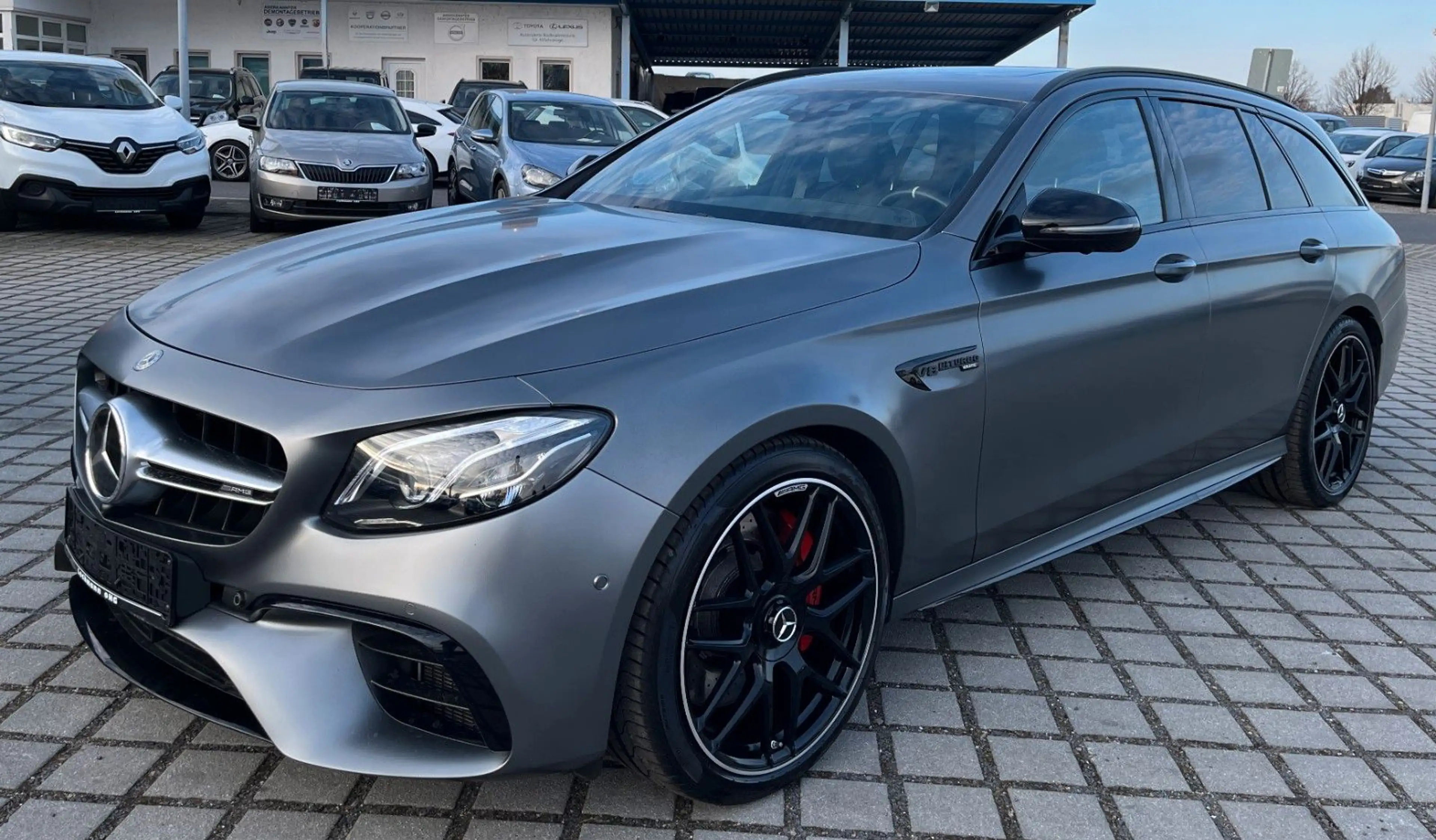 Mercedes-Benz E 63 AMG E 63 S T AMG 4M HuD|Distr.|Burmester|360°|MultiL — photo 3