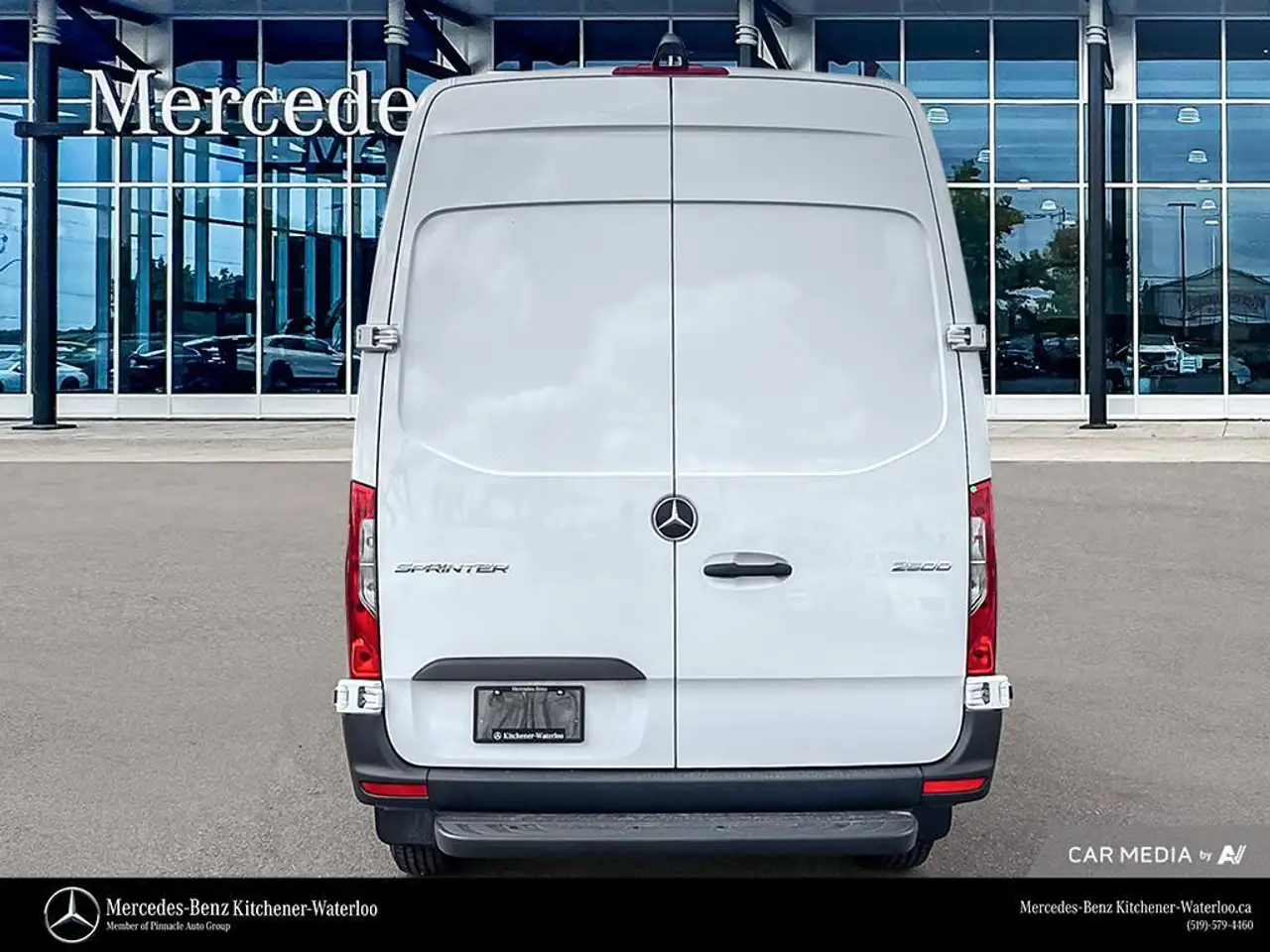 Mercedes-Benz Sprinter снимка Mercedes-Benz Sprinter