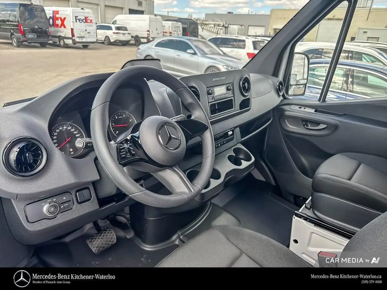 Mercedes-Benz Sprinter снимка Mercedes-Benz Sprinter