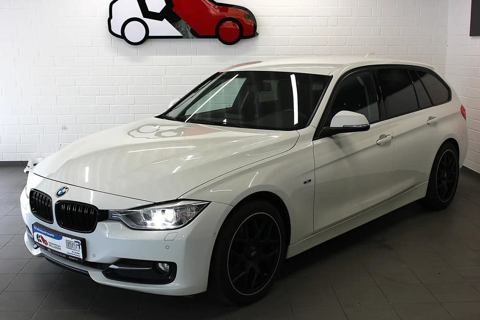 BMW 316 i 1.6 Sport Steptronic M-Sportfahrwerk Bi-Xenon Blanc - 1
