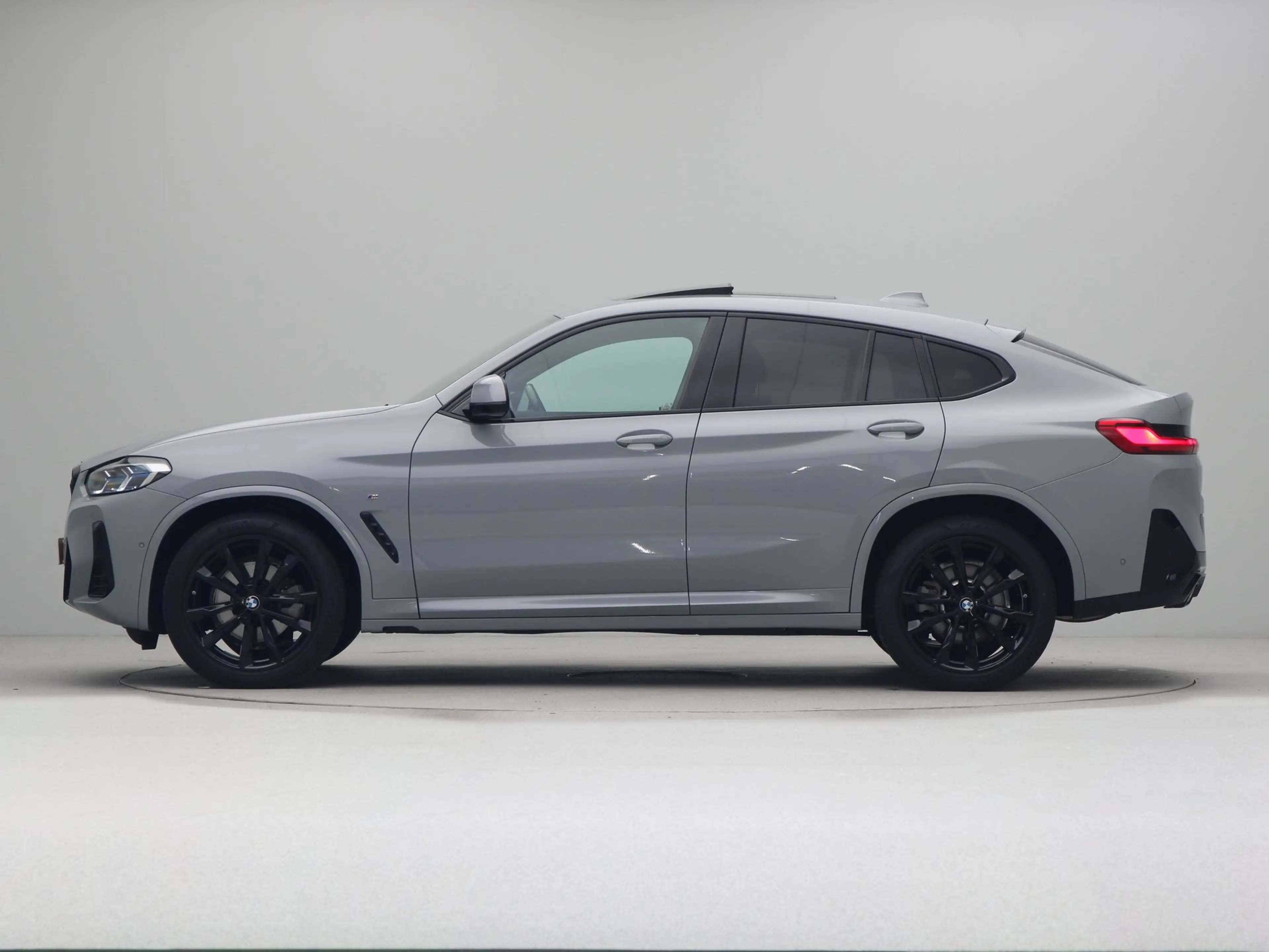 BMW X4 xDrive20i Business Edition Plus — photo 12