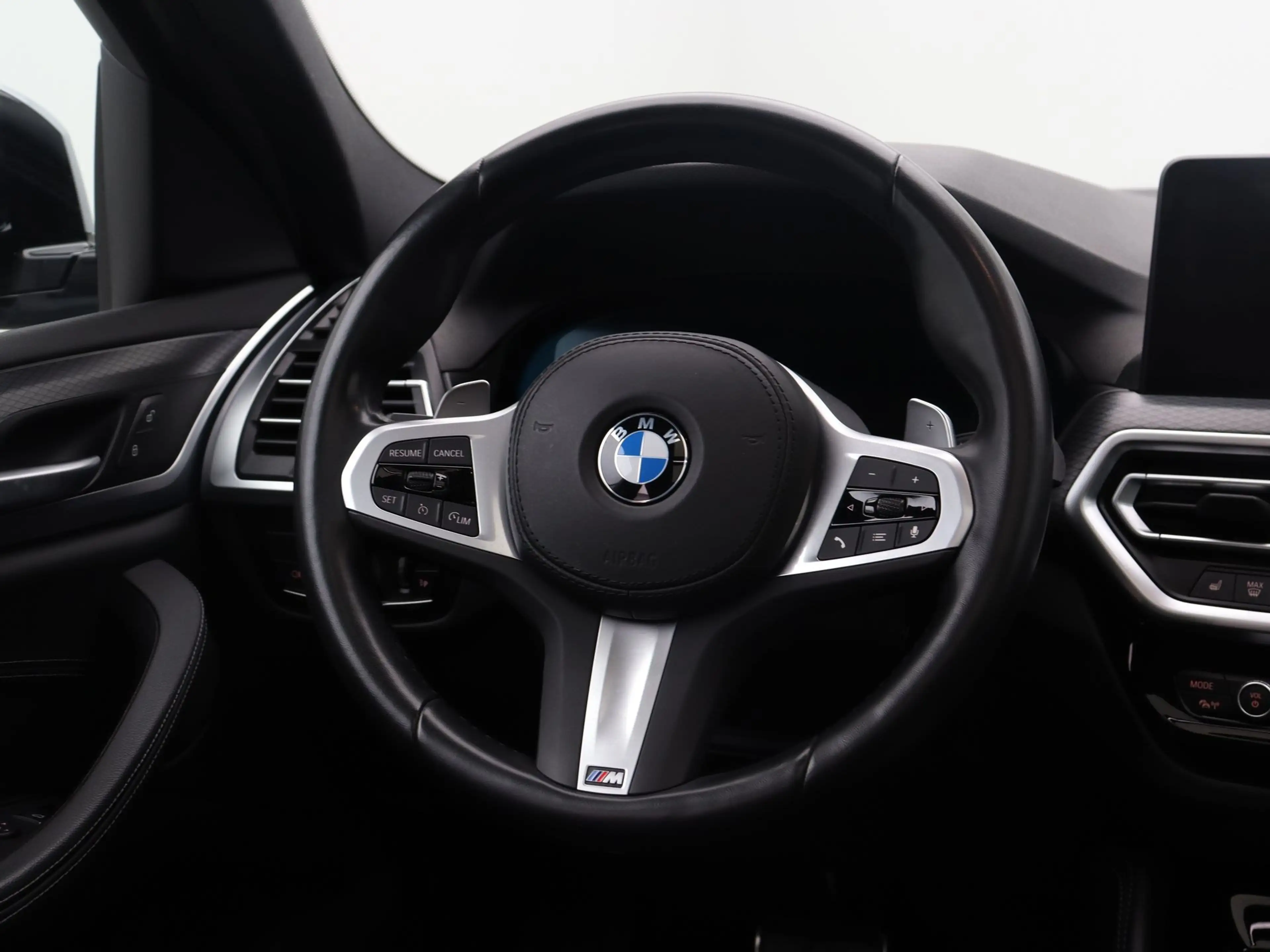 BMW X4 xDrive20i Business Edition Plus — photo 2