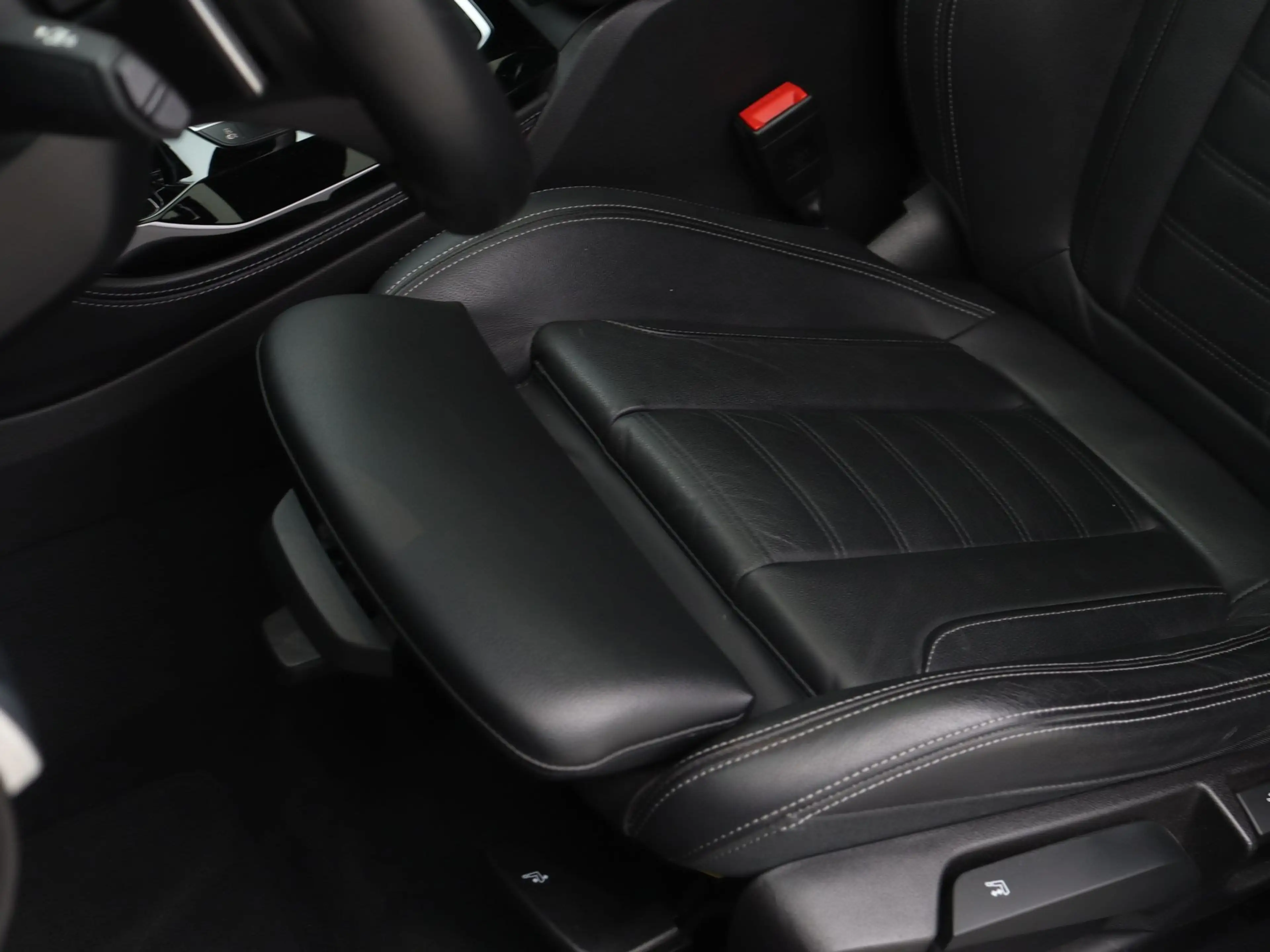 BMW X4 xDrive20i Business Edition Plus — photo 14