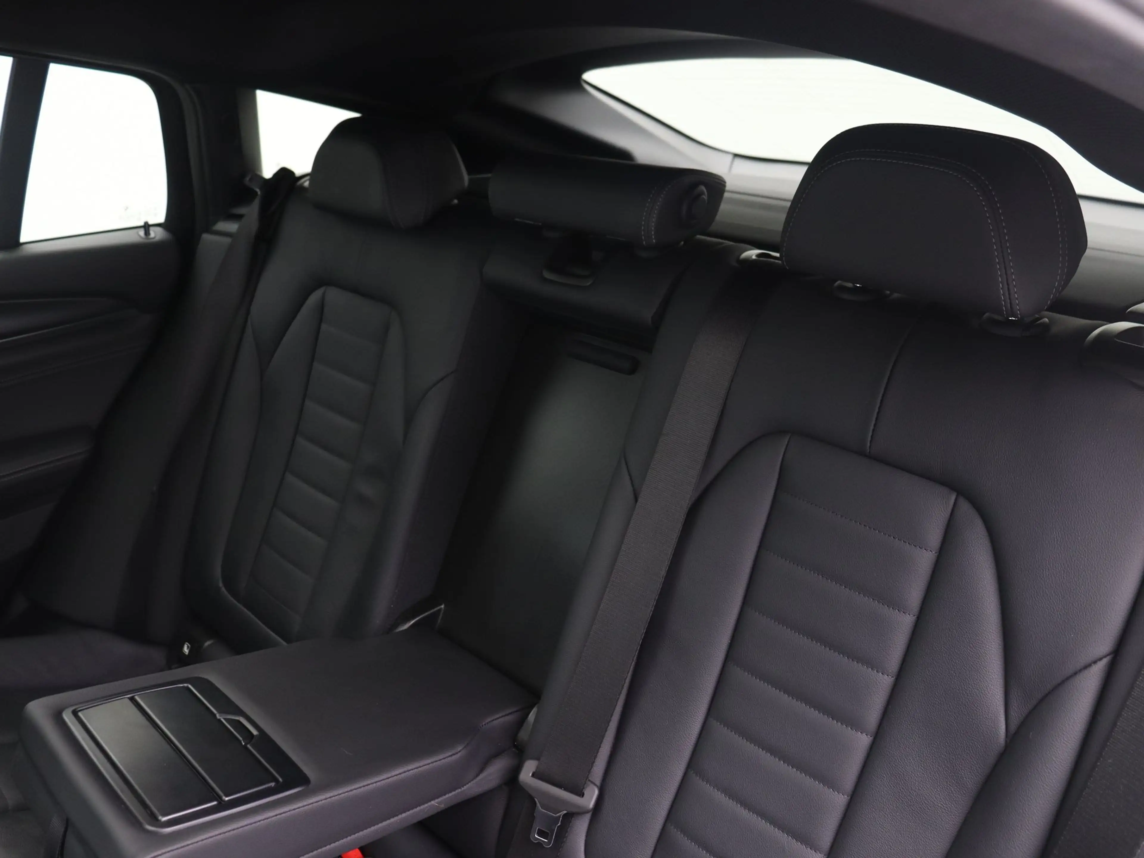 BMW X4 xDrive20i Business Edition Plus — photo 15