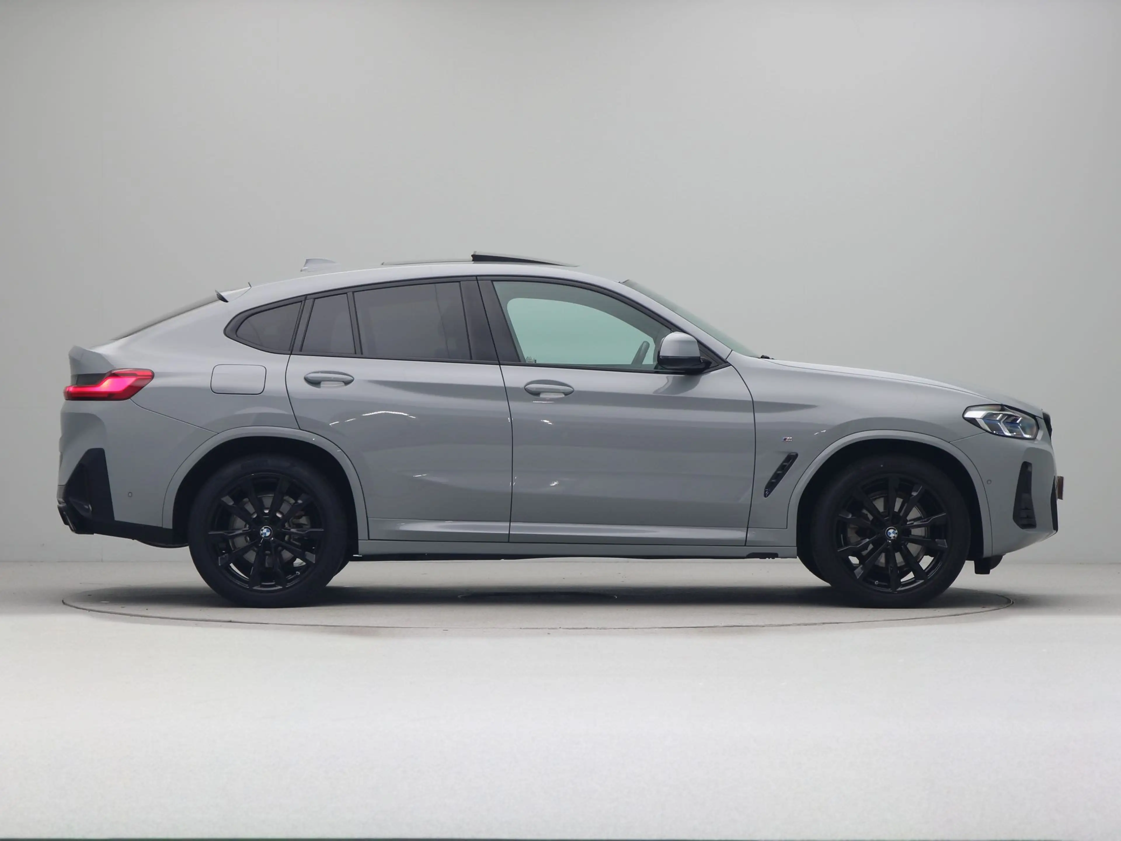 BMW X4 xDrive20i Business Edition Plus — photo 8