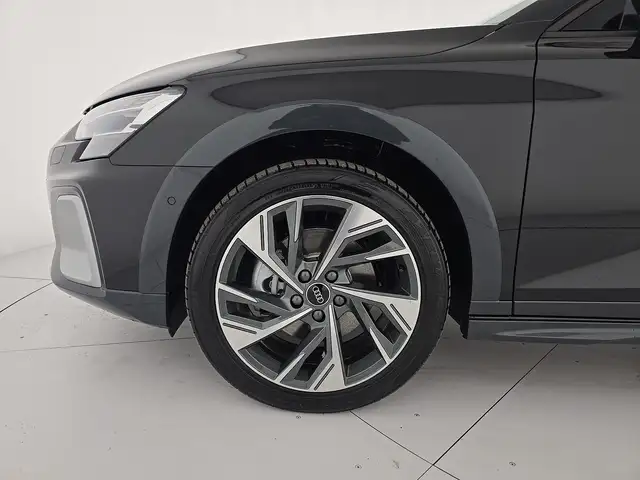 Audi A3 view 8