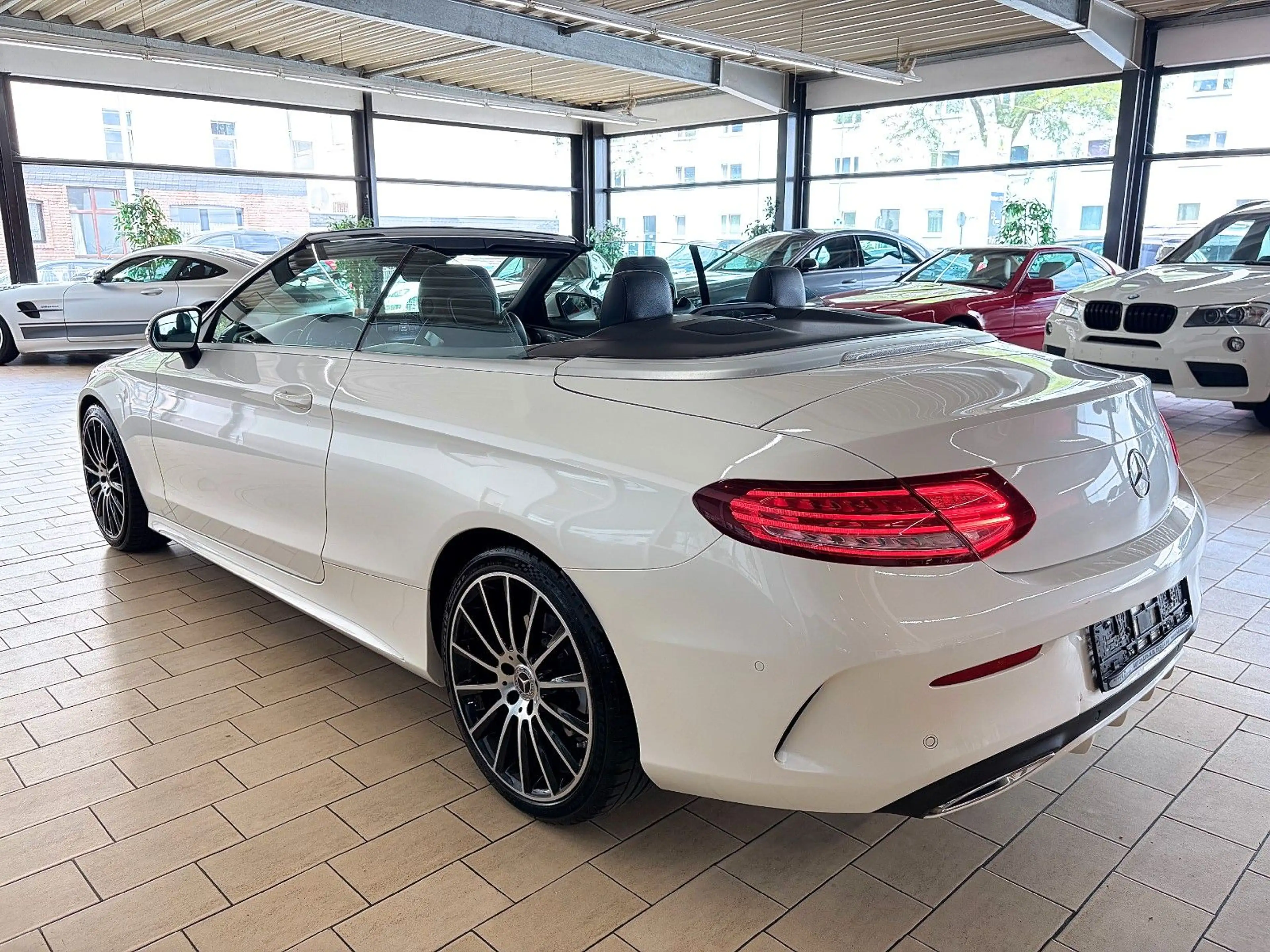 Mercedes-Benz C 250 d CABRIO*AMG+NAVI+LEDER+SITZKLIMA+BURMESTER — photo 8