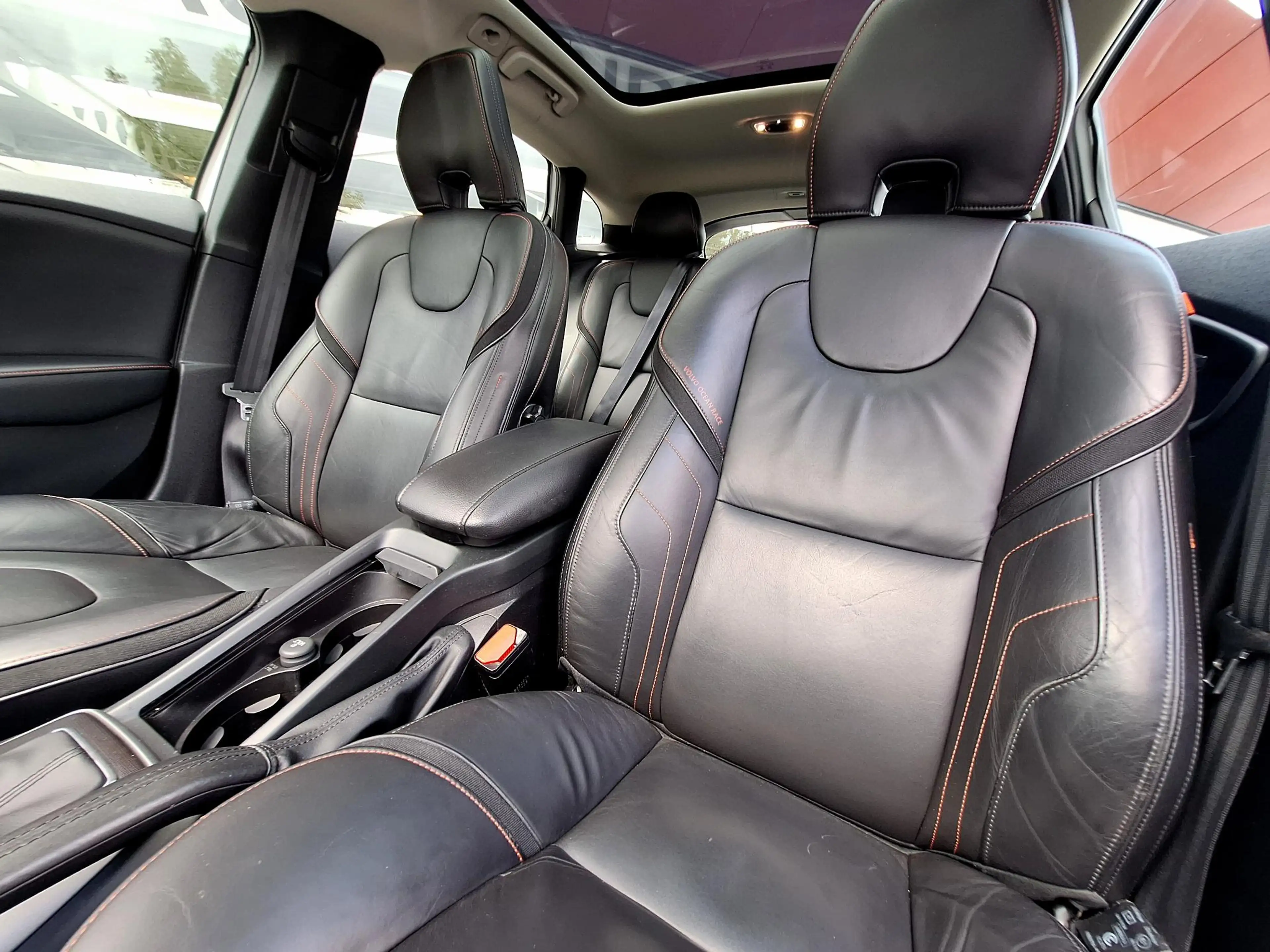 Volvo V40 Cross Country 1.6 T4 Ocean Race Automaat | Panorama | Leder | Bi — photo 24