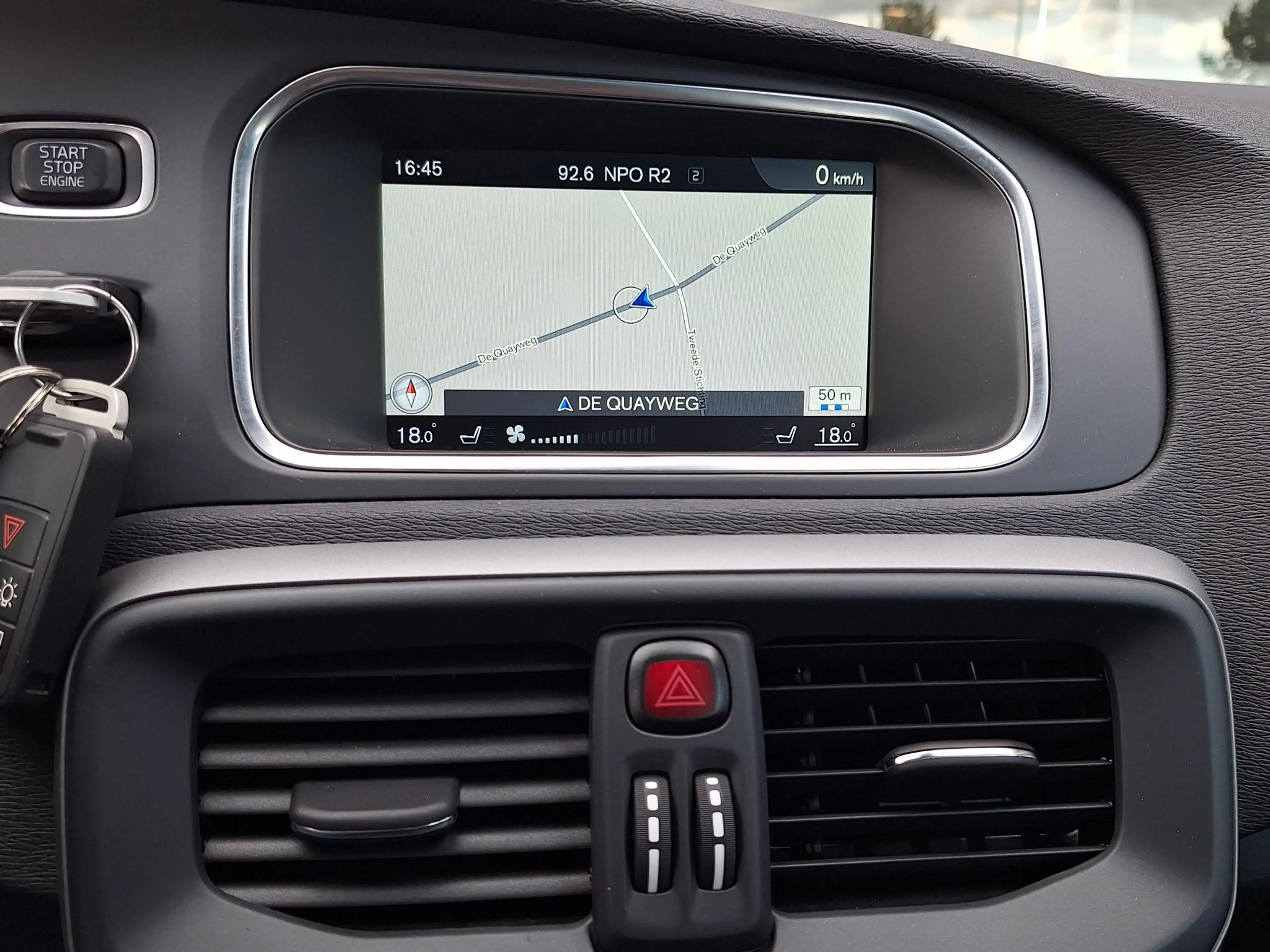 Volvo V40 Cross Country 1.6 T4 Ocean Race Automaat | Panorama | Leder | Bi — photo 34