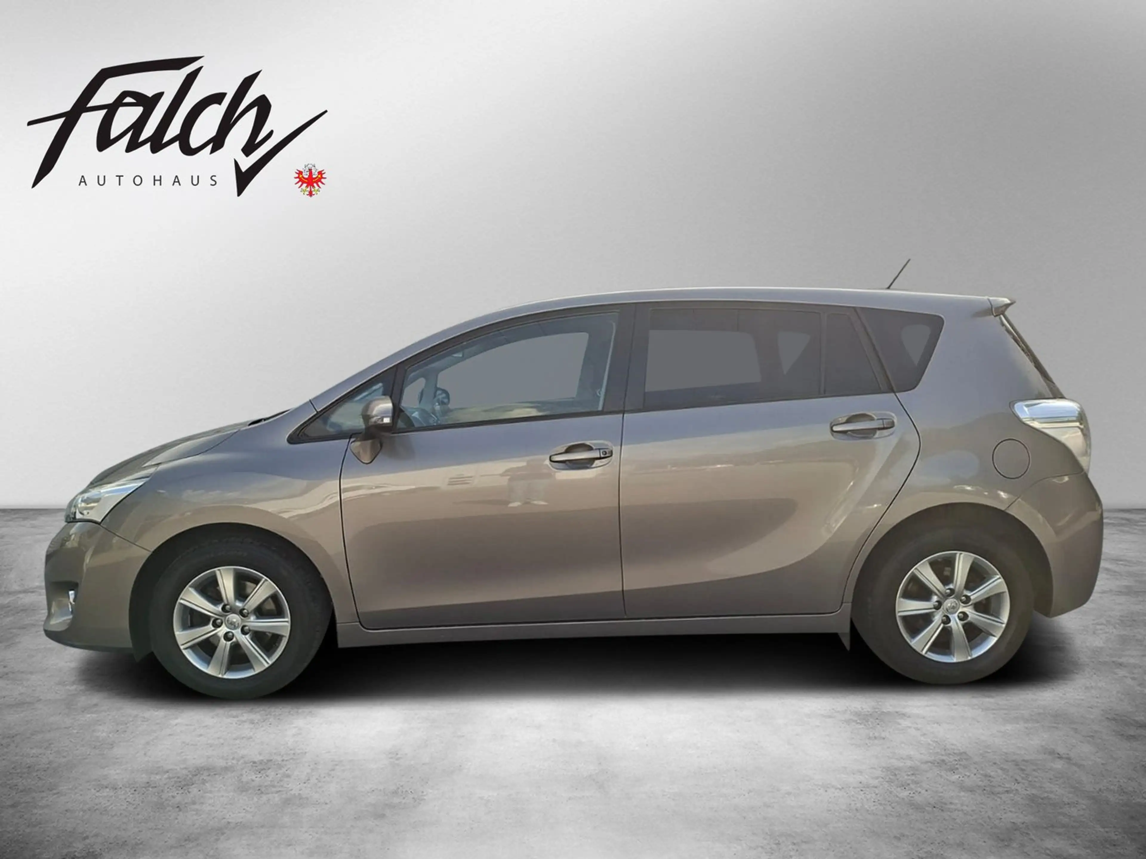 Toyota Verso 1,6 D-4D Active — photo 2