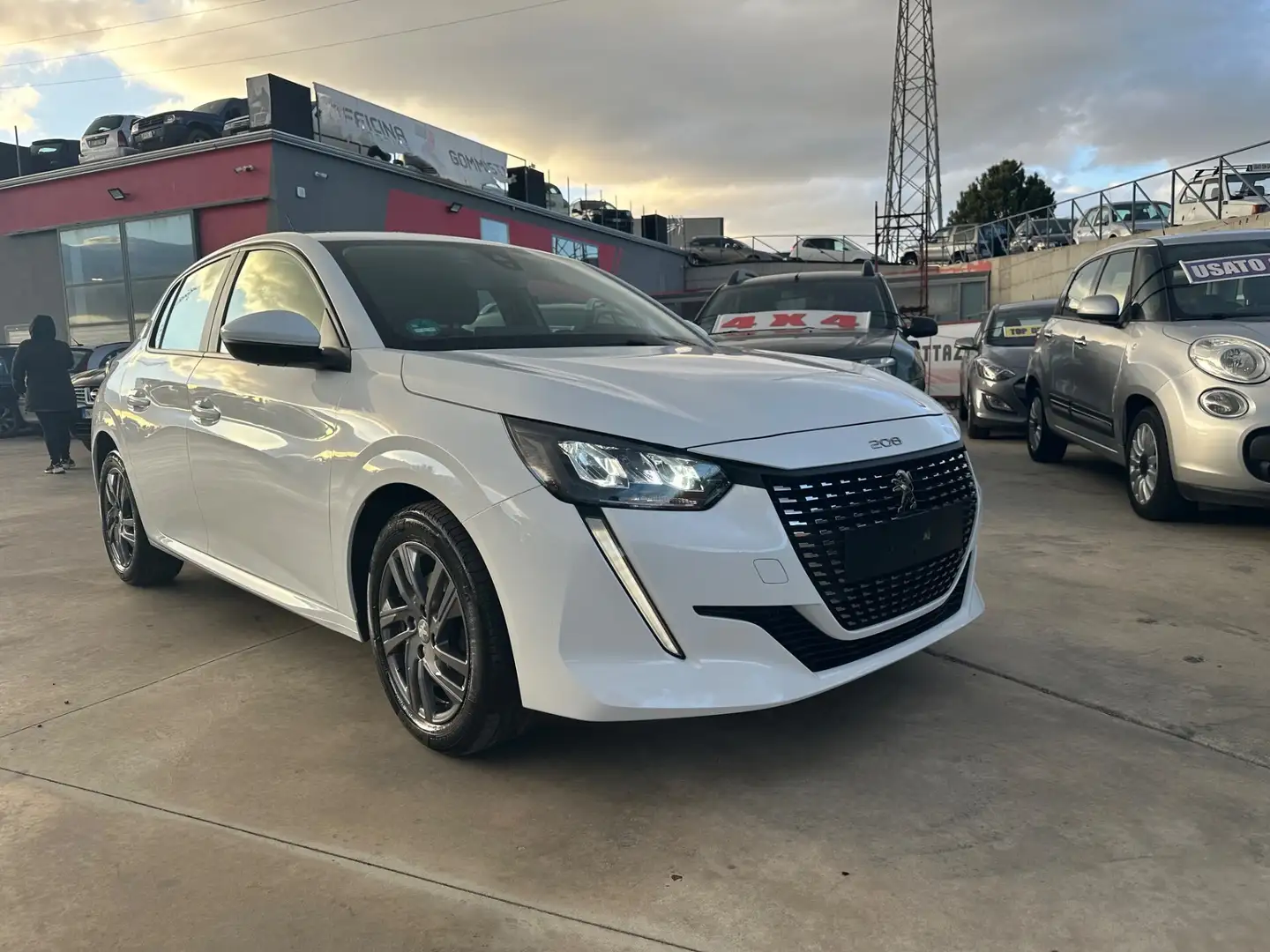 Peugeot 208 BlueHDi 100 Stop&Start 5 porte Active Pack Blanc - 1