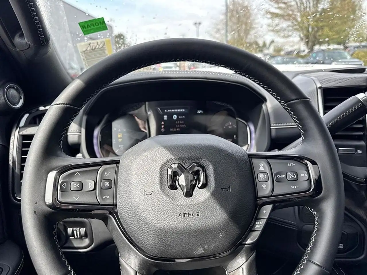 RAM 3500 снимка RAM 3500