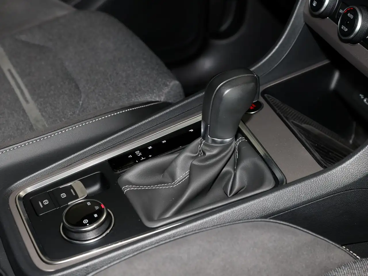 SEAT Ateca 2.0 TDI DSG Xperience Kamera, Sitzheizung, LED, миниатюра 9