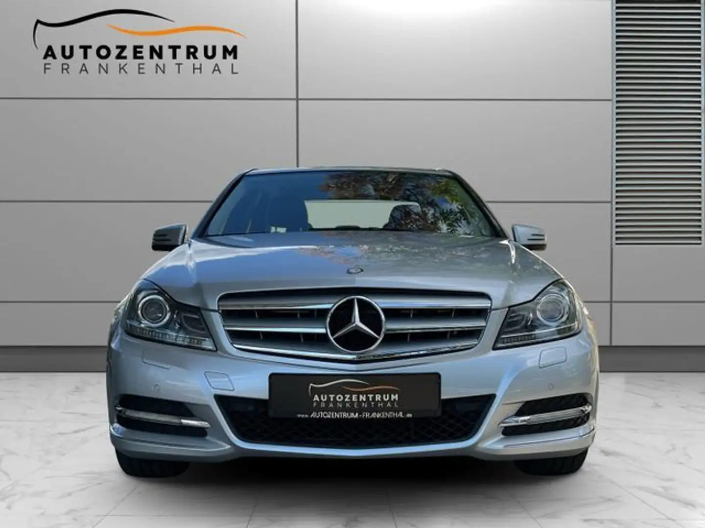 Mercedes-Benz C 350 C 350 Lim. CGI BlueEfficiency CAM BI-XENON NAV Srebrny - 2