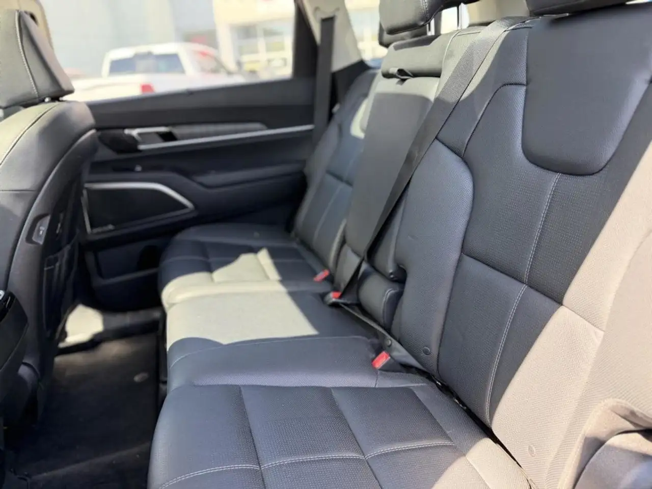 Kia Telluride снимка Kia Telluride