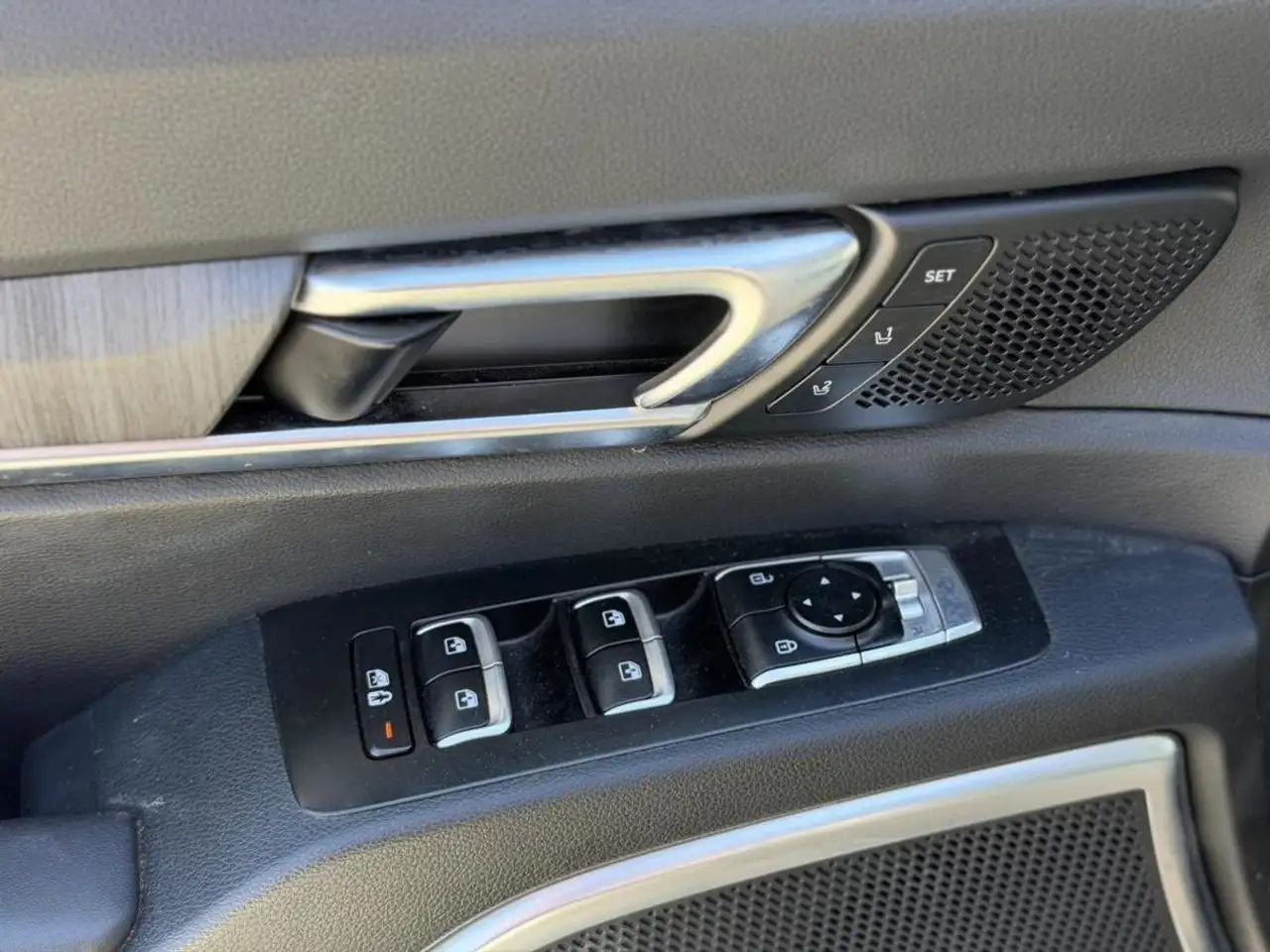 Kia Telluride снимка Kia Telluride