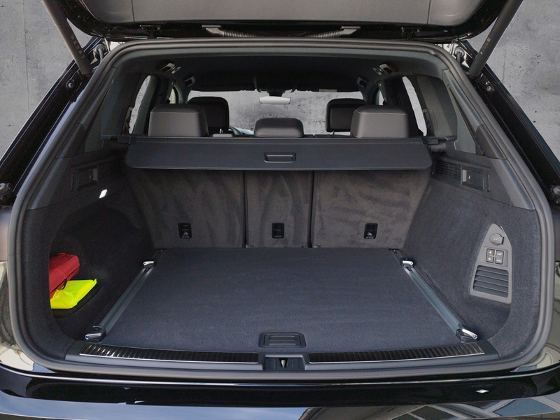 Volkswagen Touareg 3.0TDI 4M R-LINE AHK/STH/MATRIX/KEYLESS — photo 11