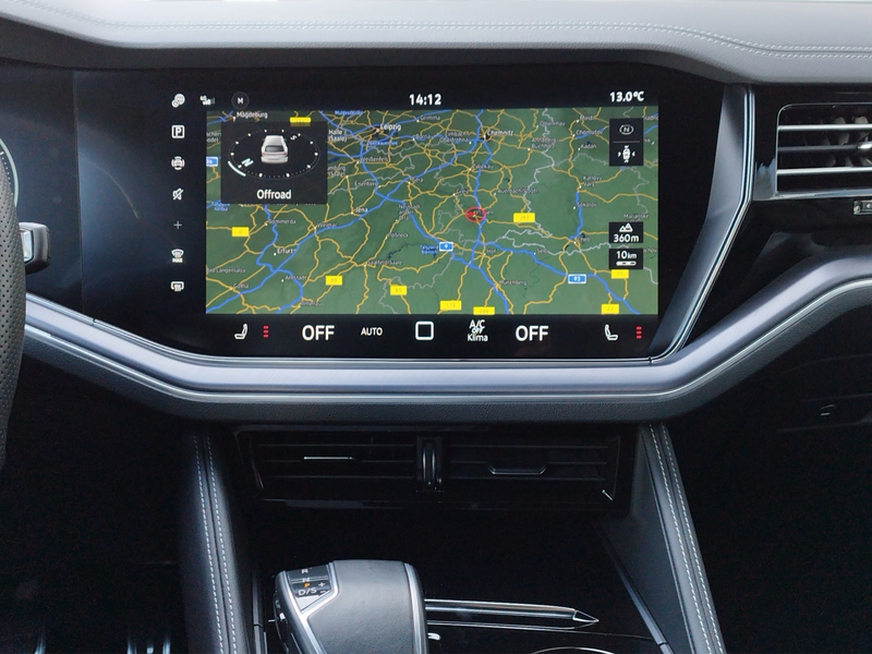 Volkswagen Touareg 3.0TDI 4M R-LINE AHK/STH/MATRIX/KEYLESS — photo 15