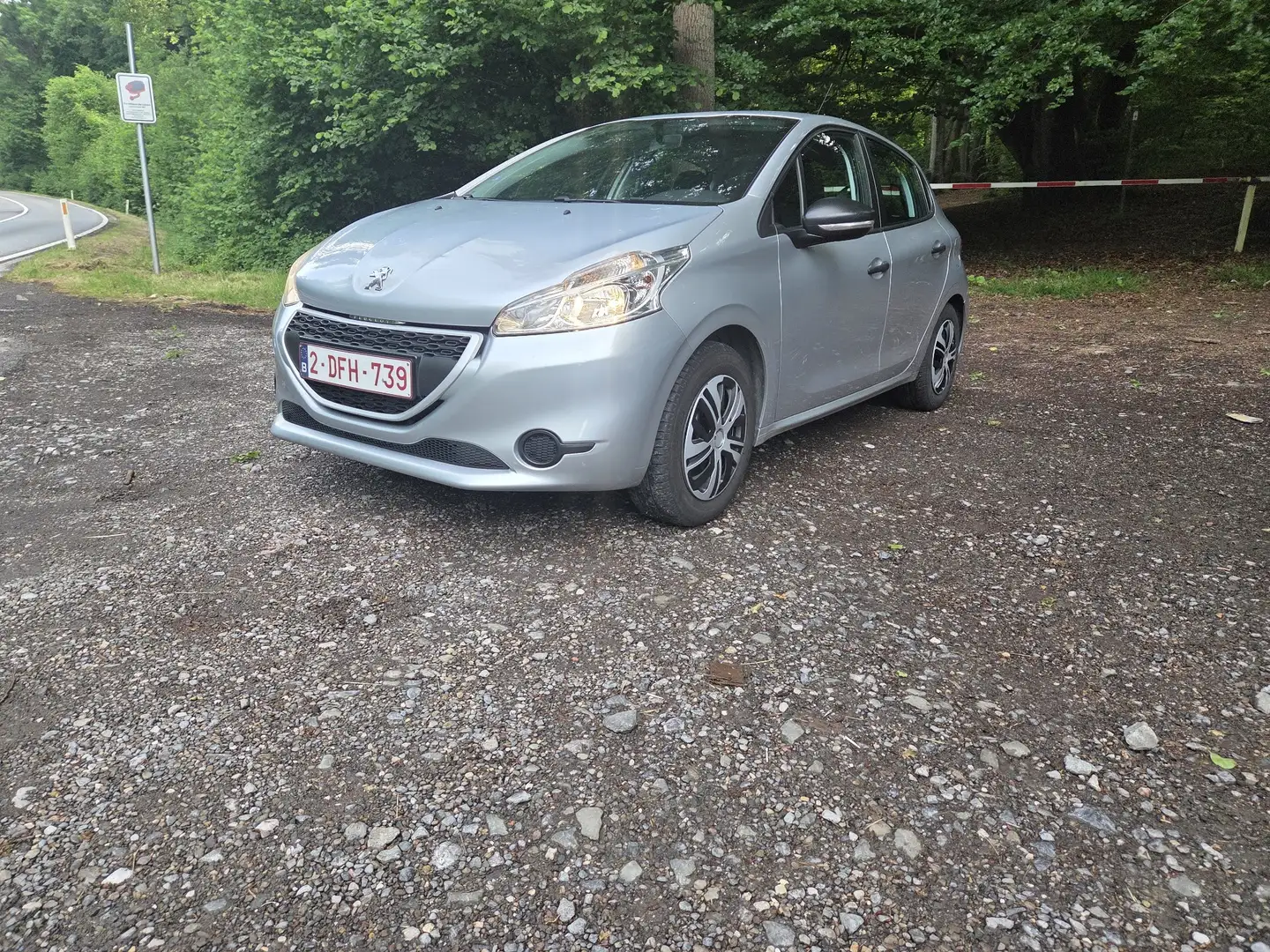 Peugeot 208 1.0i essence EURO5 - 1