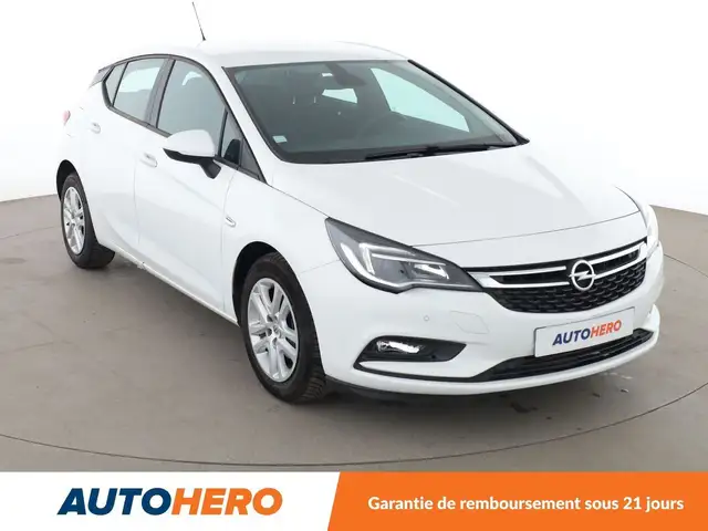 Opel Astra view 8