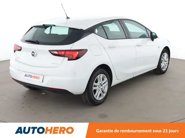 Opel Astra view 6